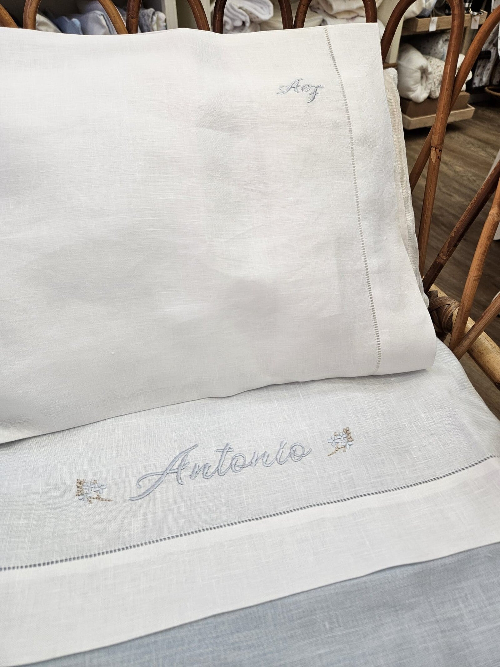 Coordinato nascita in puro lino