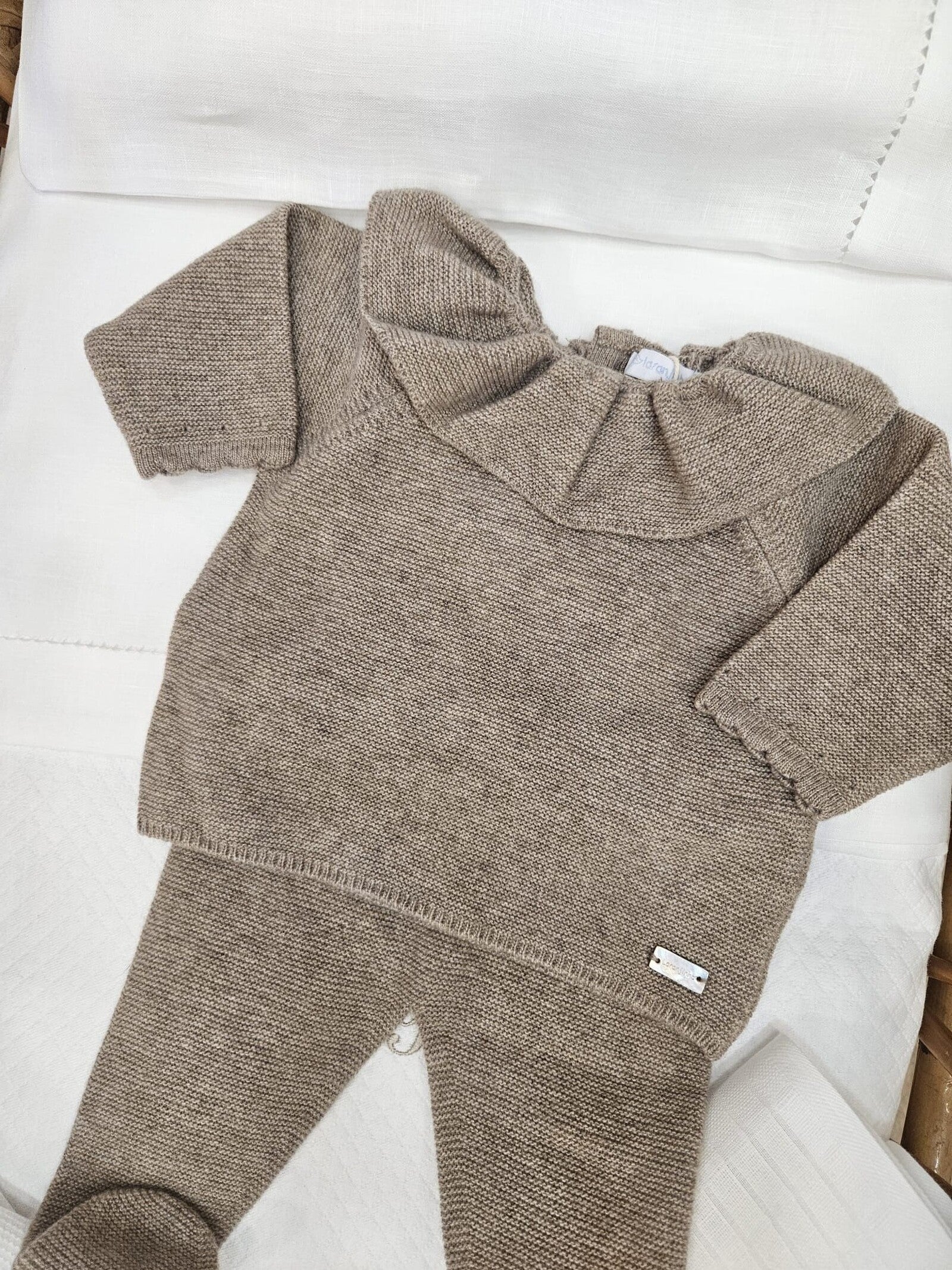 Completo due pezzi con rouche