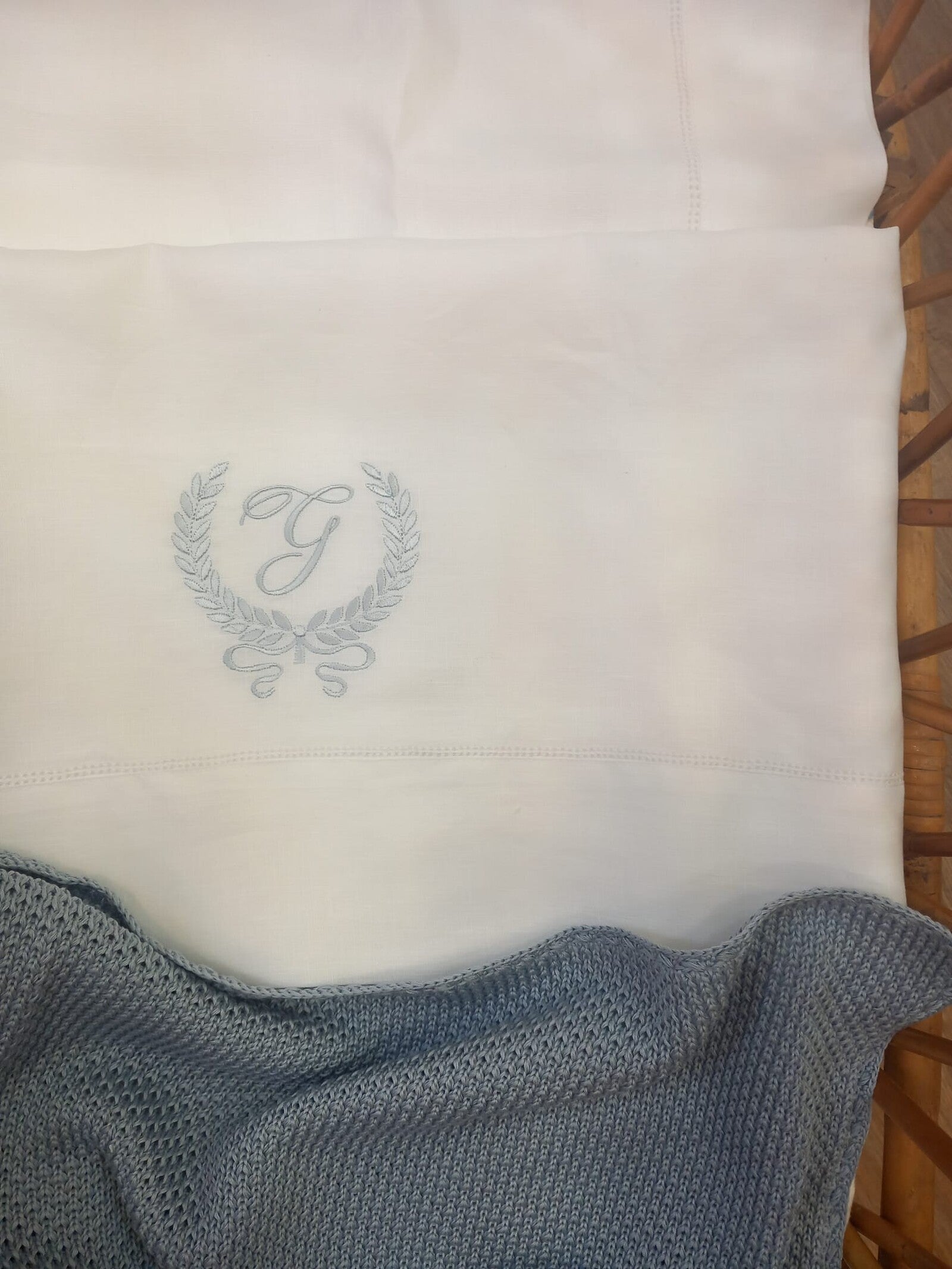 Lenzuolino in puro lino bianco punto a giorno