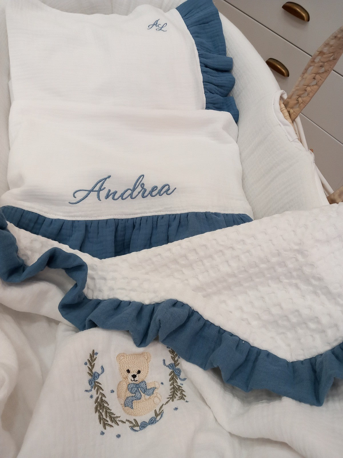 Lenzuolino in mussola di cotone con rouche