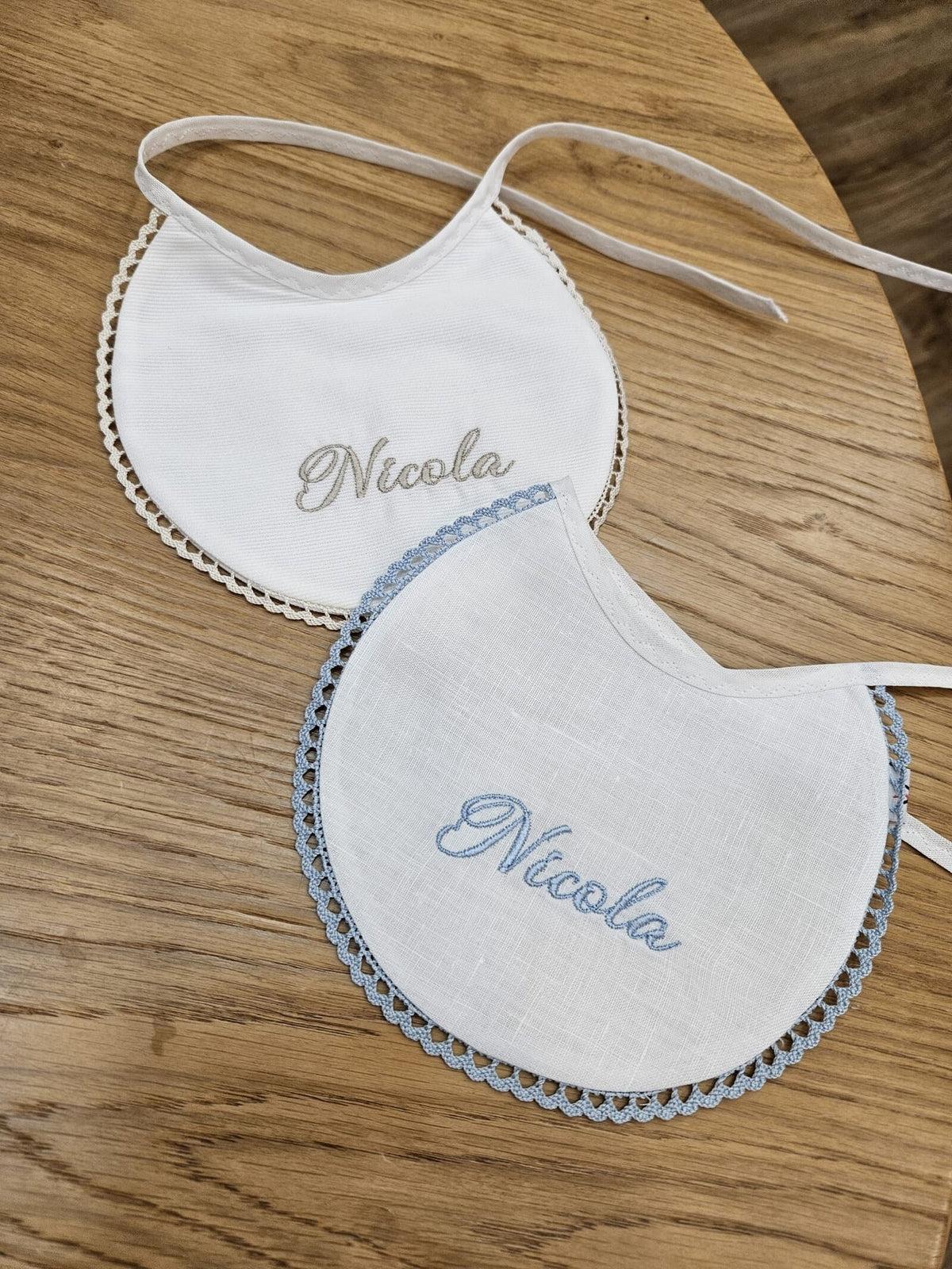 Coppia di bavaglini personalizzati