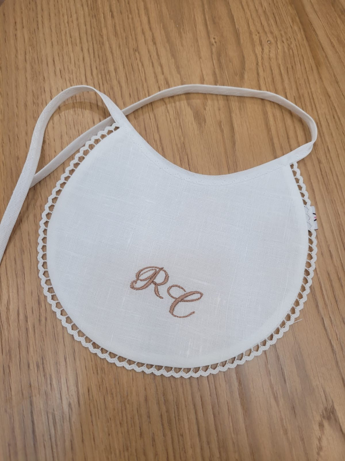 Coppia di Bavaglini Neonati in lino personalizzati