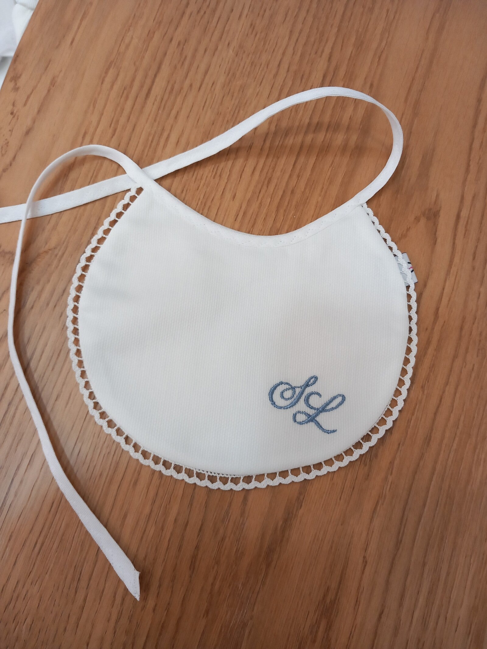 Bavaglino neonato in piquè di cotone personalizzato