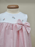 Vestitino in cotone con boccioli ricamati