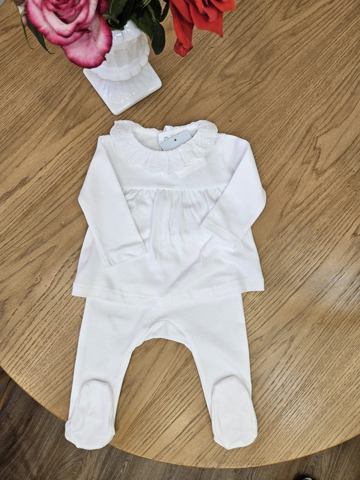 Completo due pezzi in jersey di cotone con colletto in sangallo