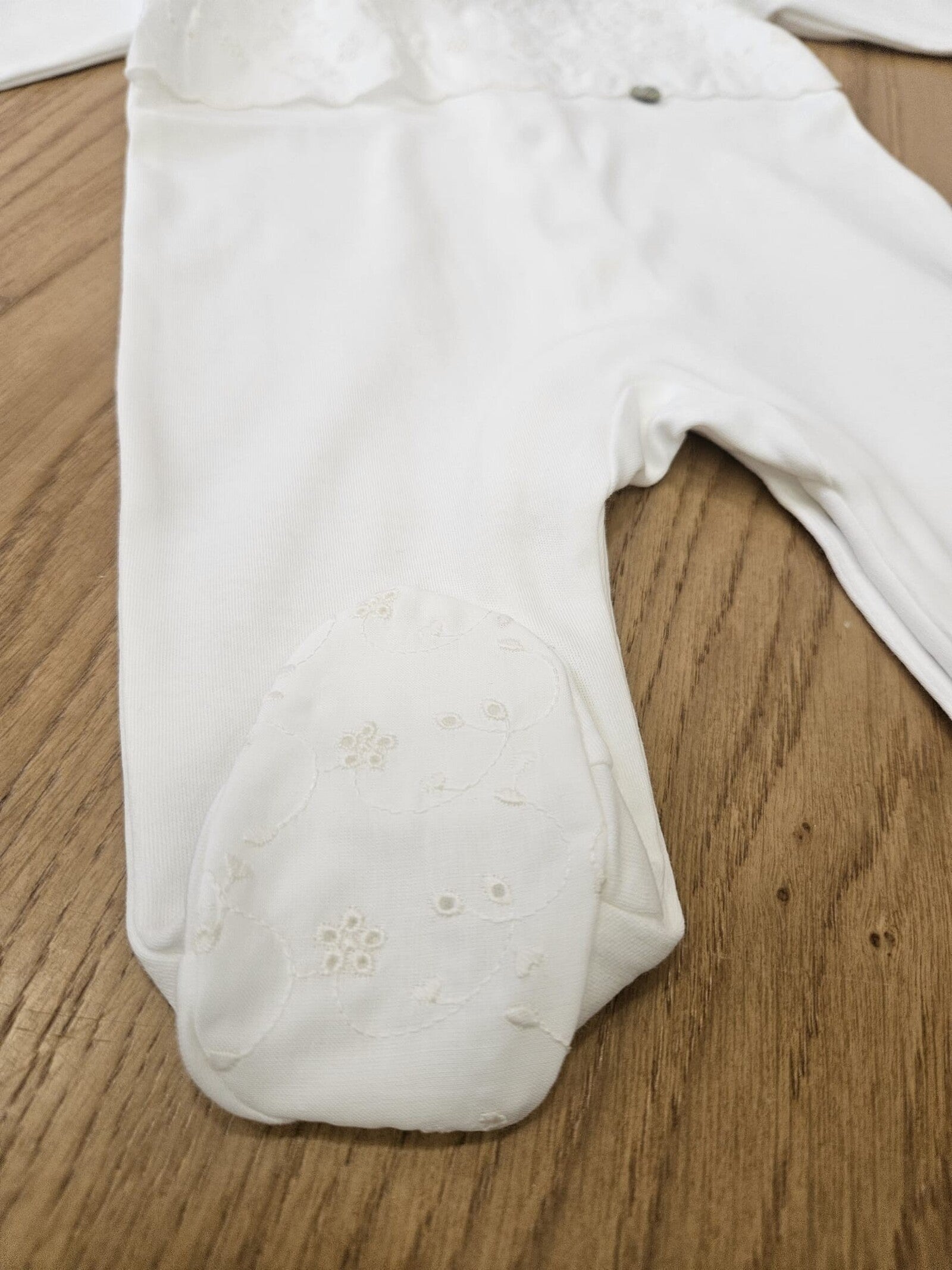 Tutina neonato con cappellino in jersey di cotone