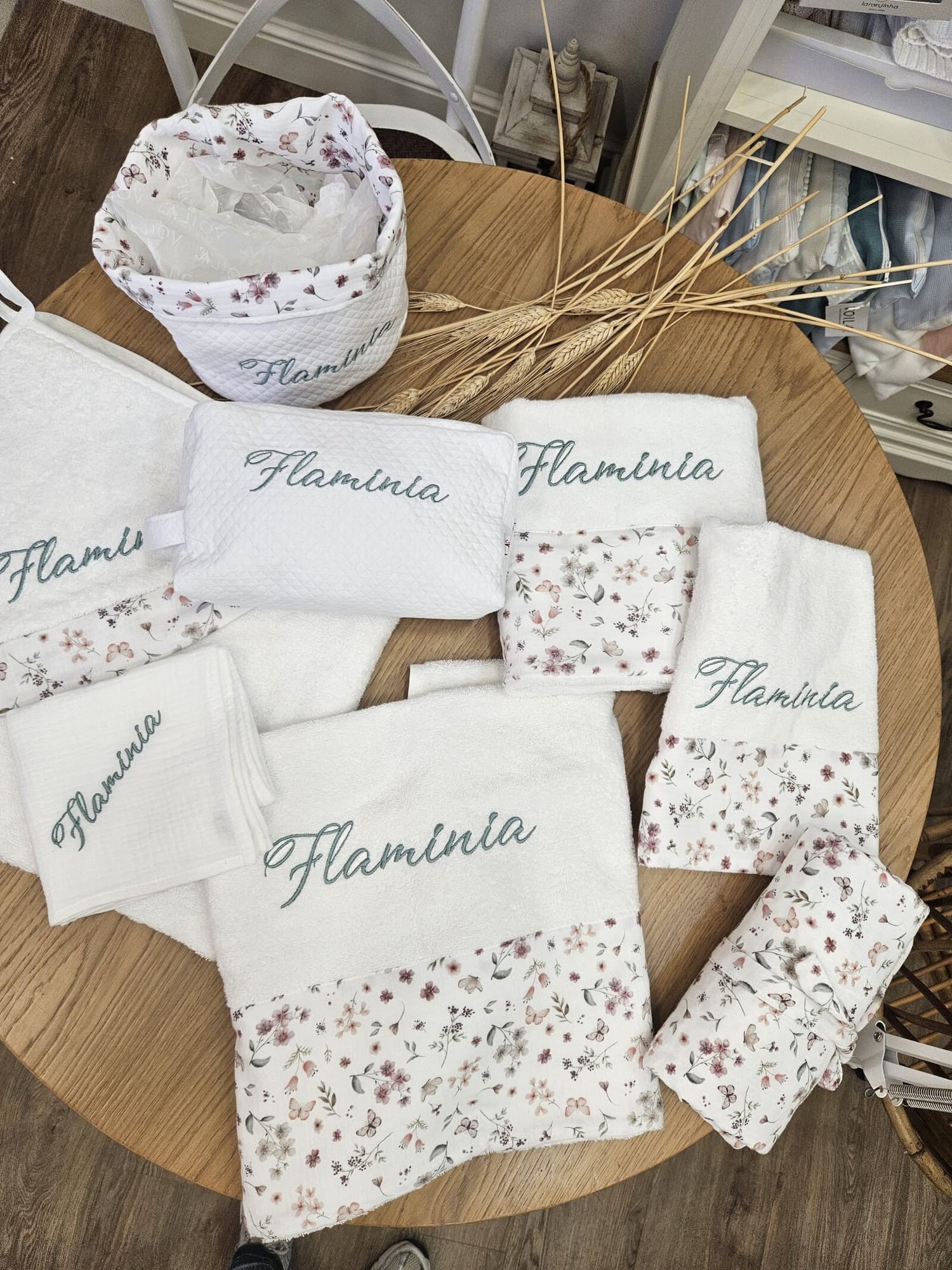 Coordinato bagnetto e cambio in spugna di cotone e mussola