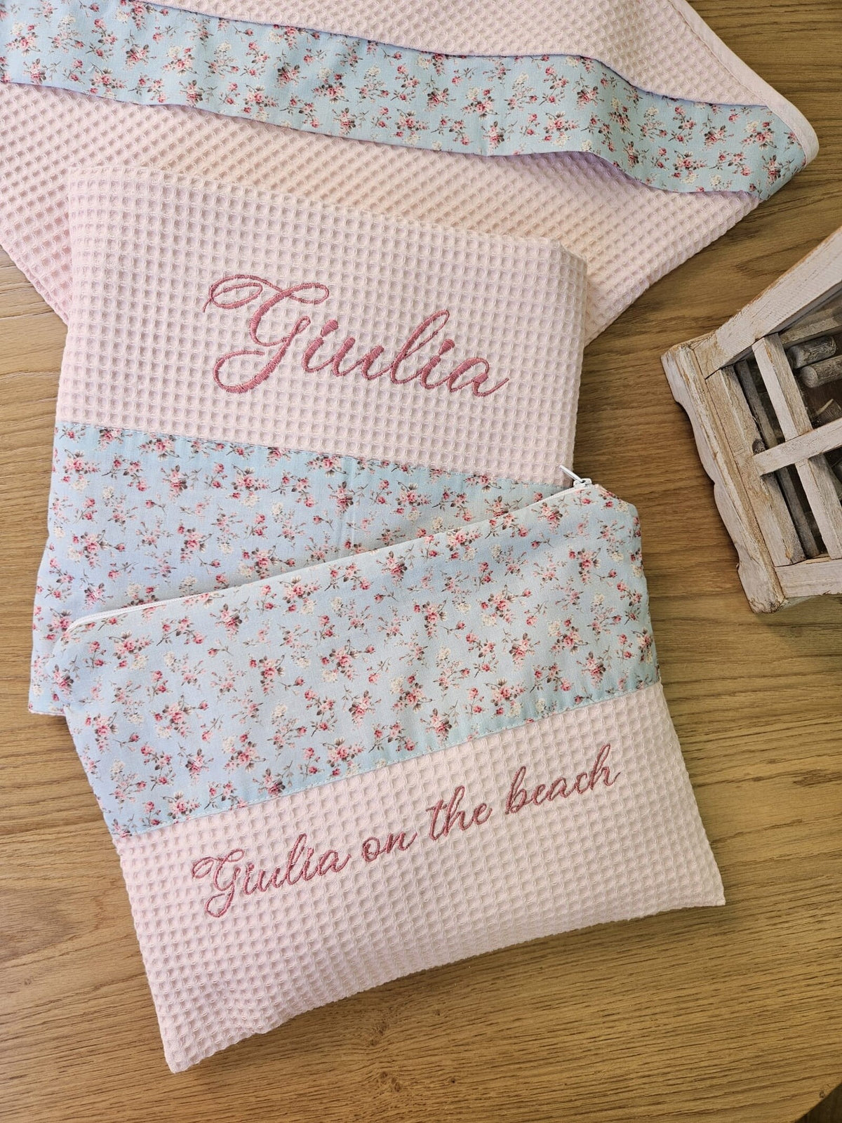 Coordinato bagnetto, accappatoio, telo e borsello