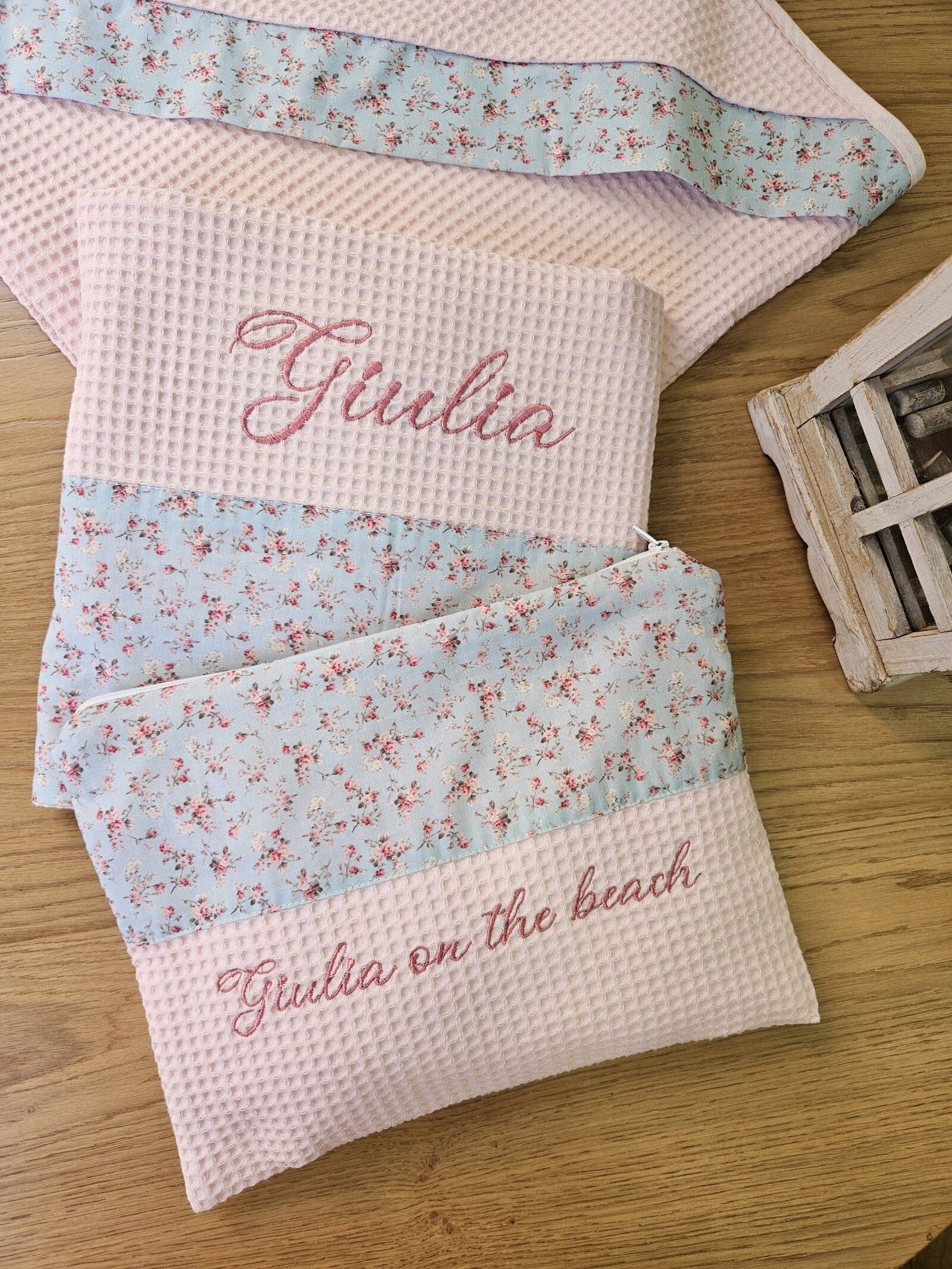 Coordinato bagnetto, accappatoio, telo e borsello