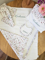 Coordinato per il Cambio MOUSSE. borsello e fasciatoio, bavaglino e quadrato