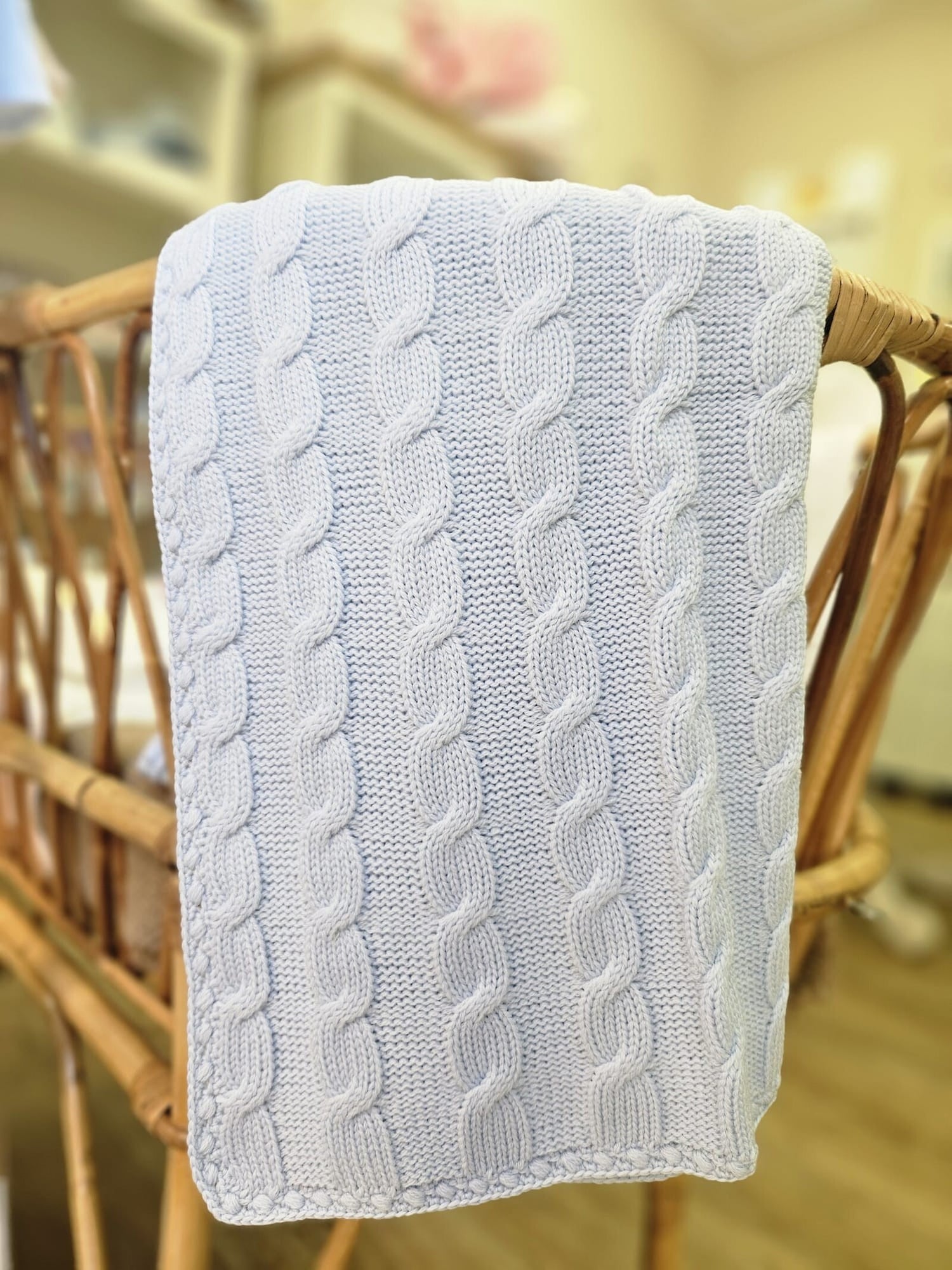 Copertina neonato in lana con trecce