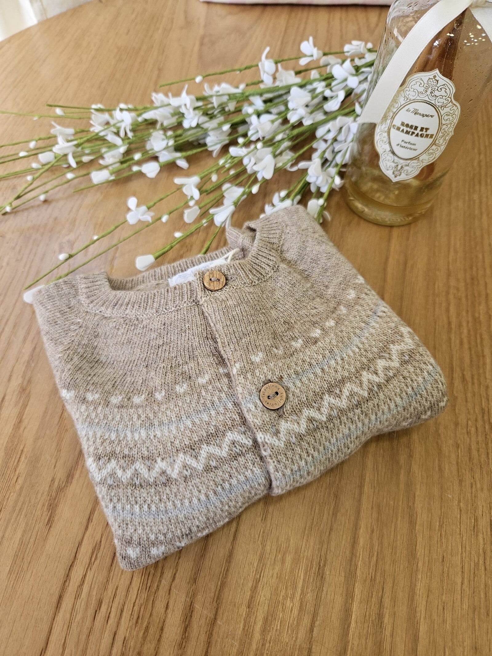 Cardigan in lana misto cashmere jacquard