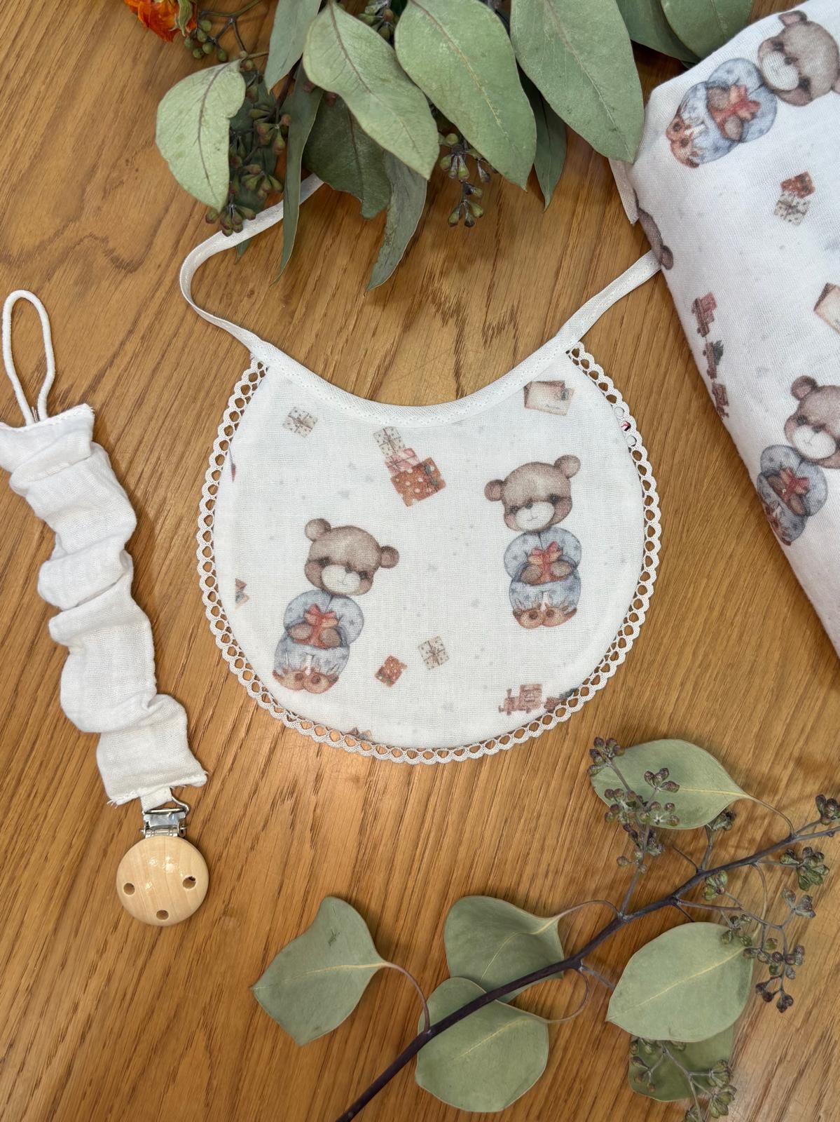 Mussola a fantasia con merletto