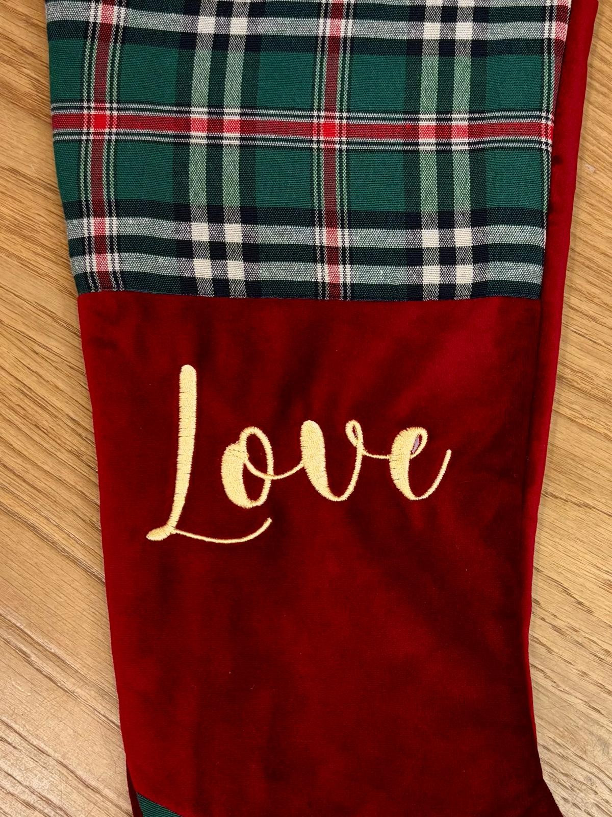 Calza di Natale Love in velluto e tartan con ricamo