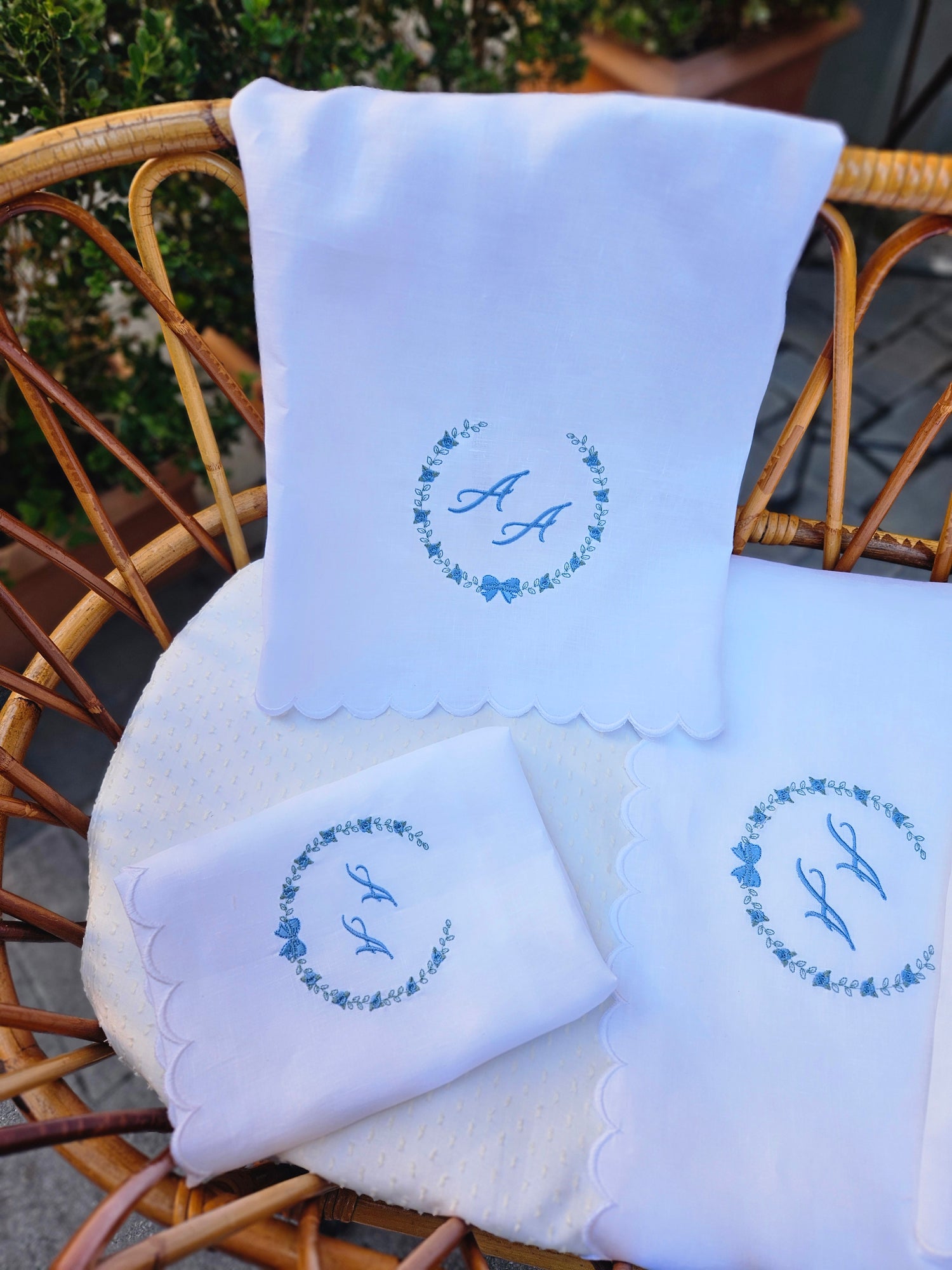 Asciugamani in puro lino con smerlo