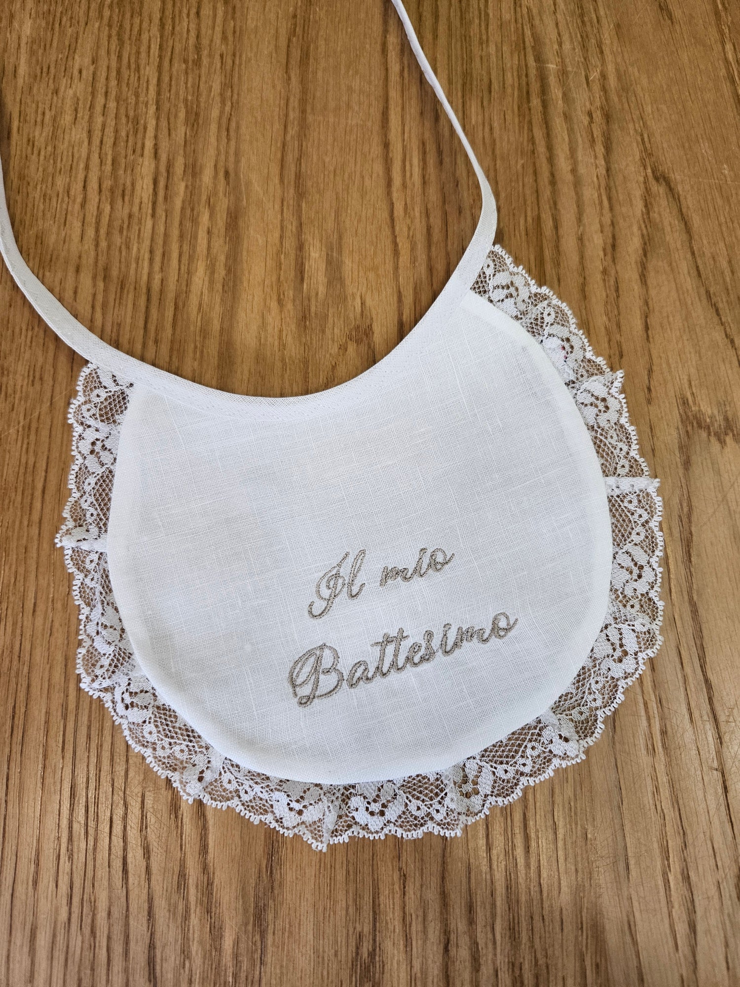 Bavaglino in lino con pizzo, Il mio Battesimo