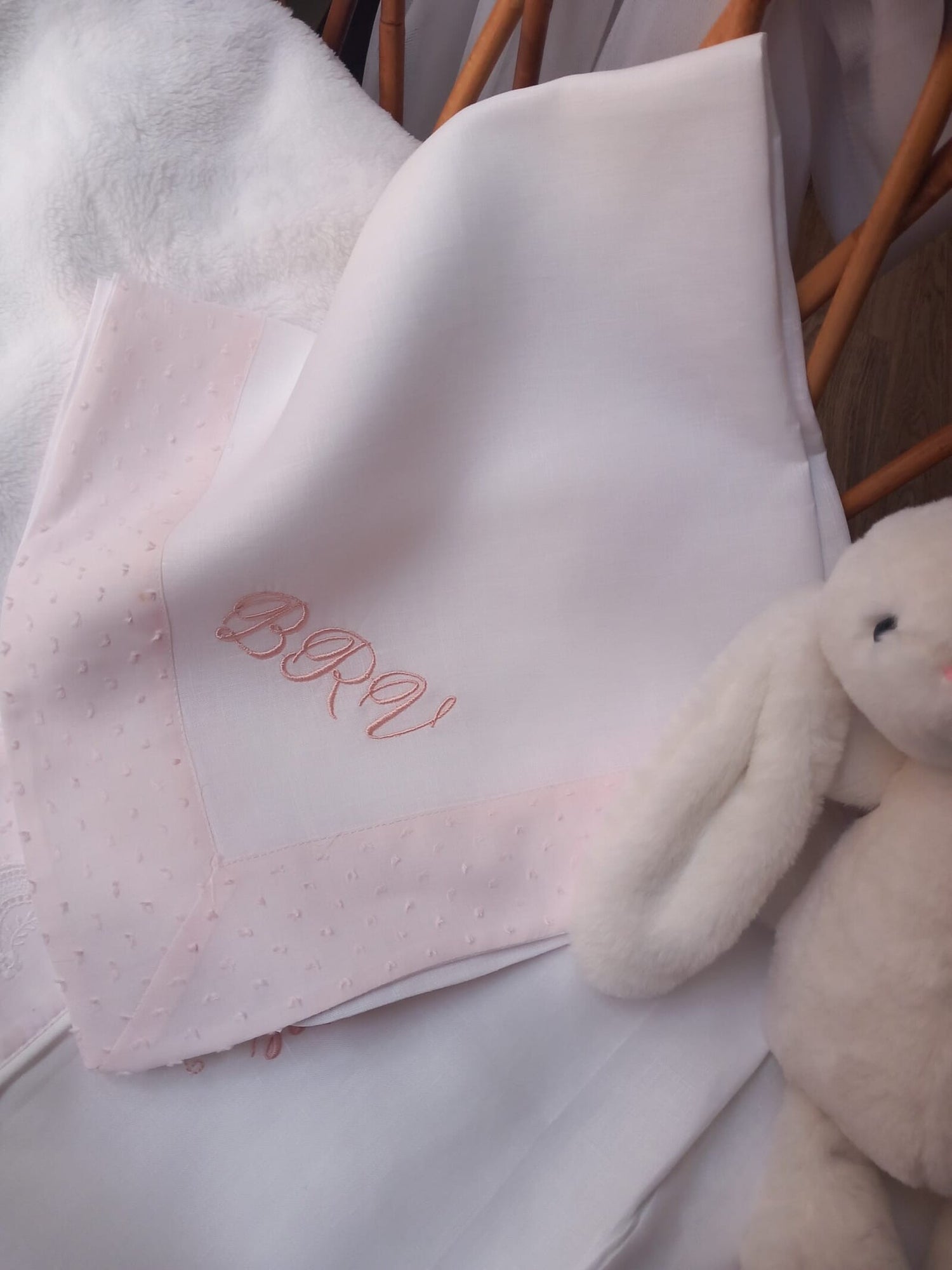 Quadrato in lino e plumetis