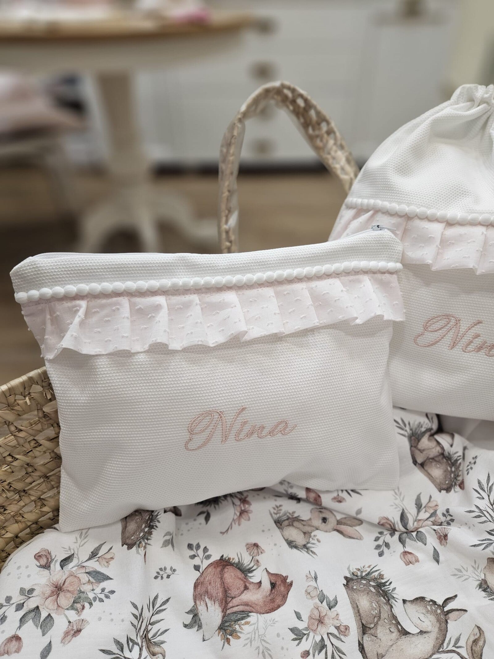 Borsello baby love con rouche in plumetis