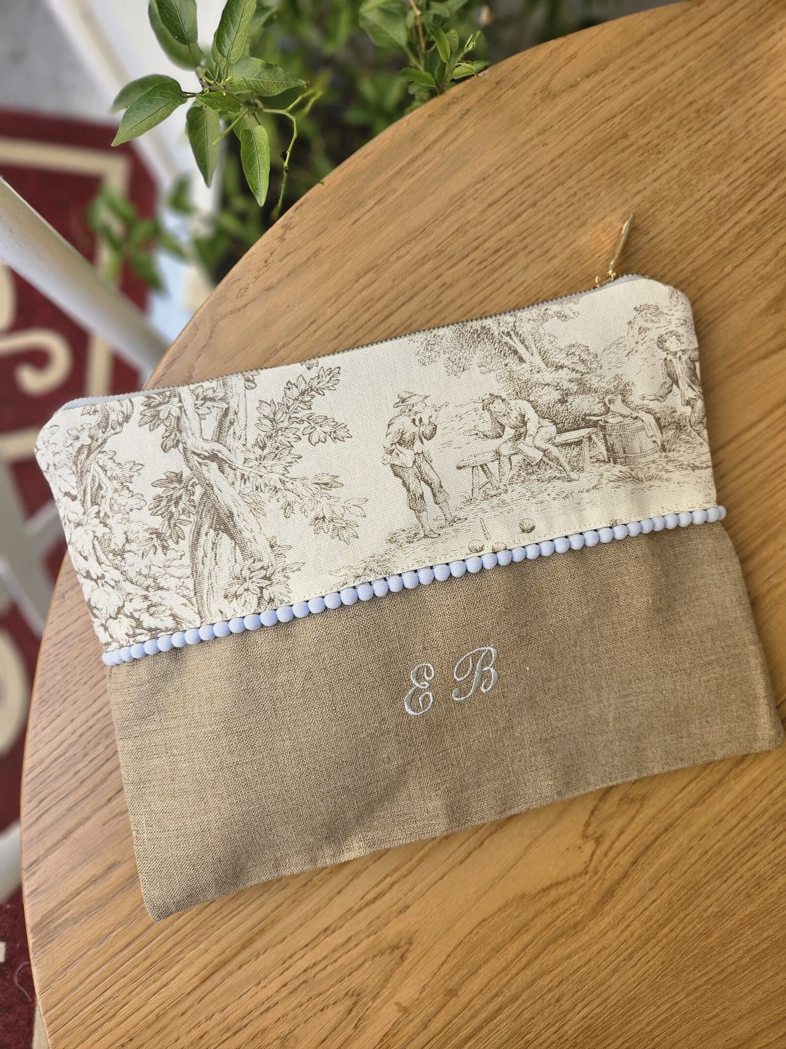 Borsello Toile de Jouy con pon pon