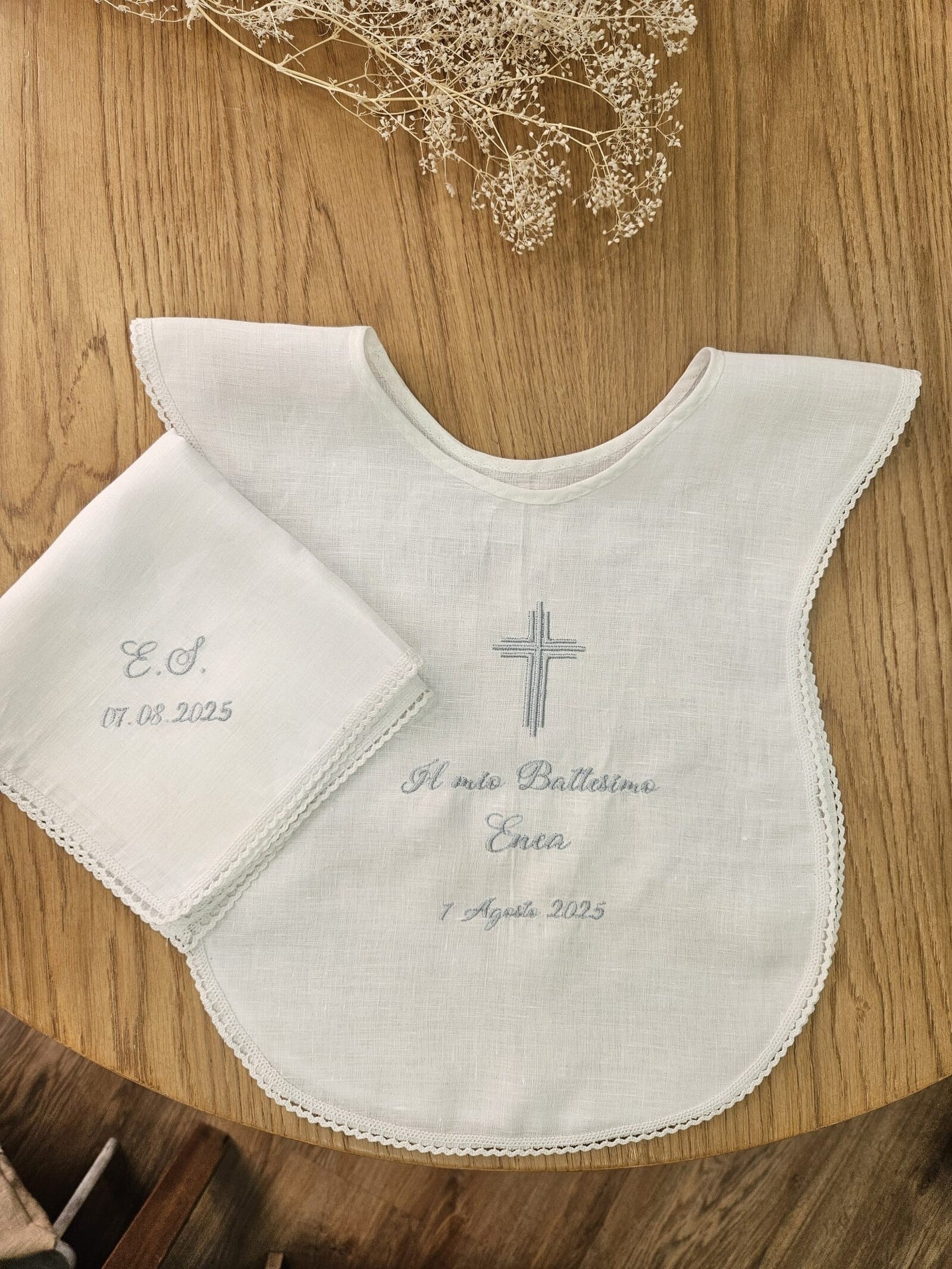 Camicino e fazzoletto battesimale con merlettino