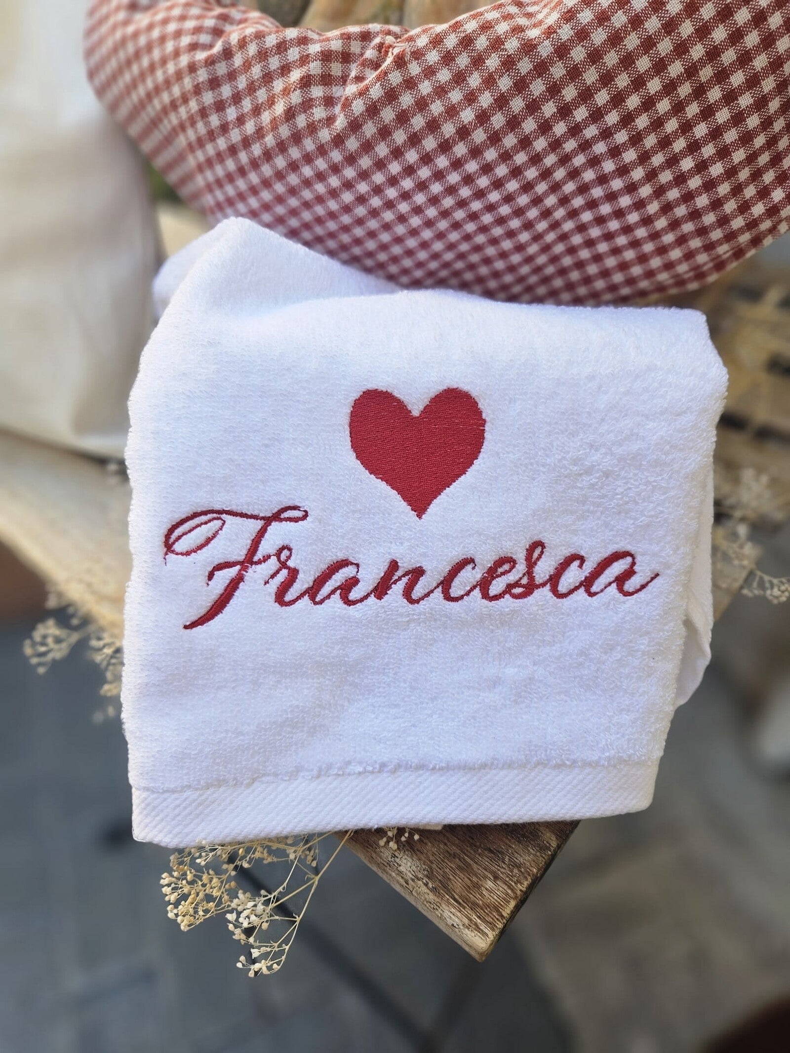 Asciugamanino in spugna personalizzato con il nome