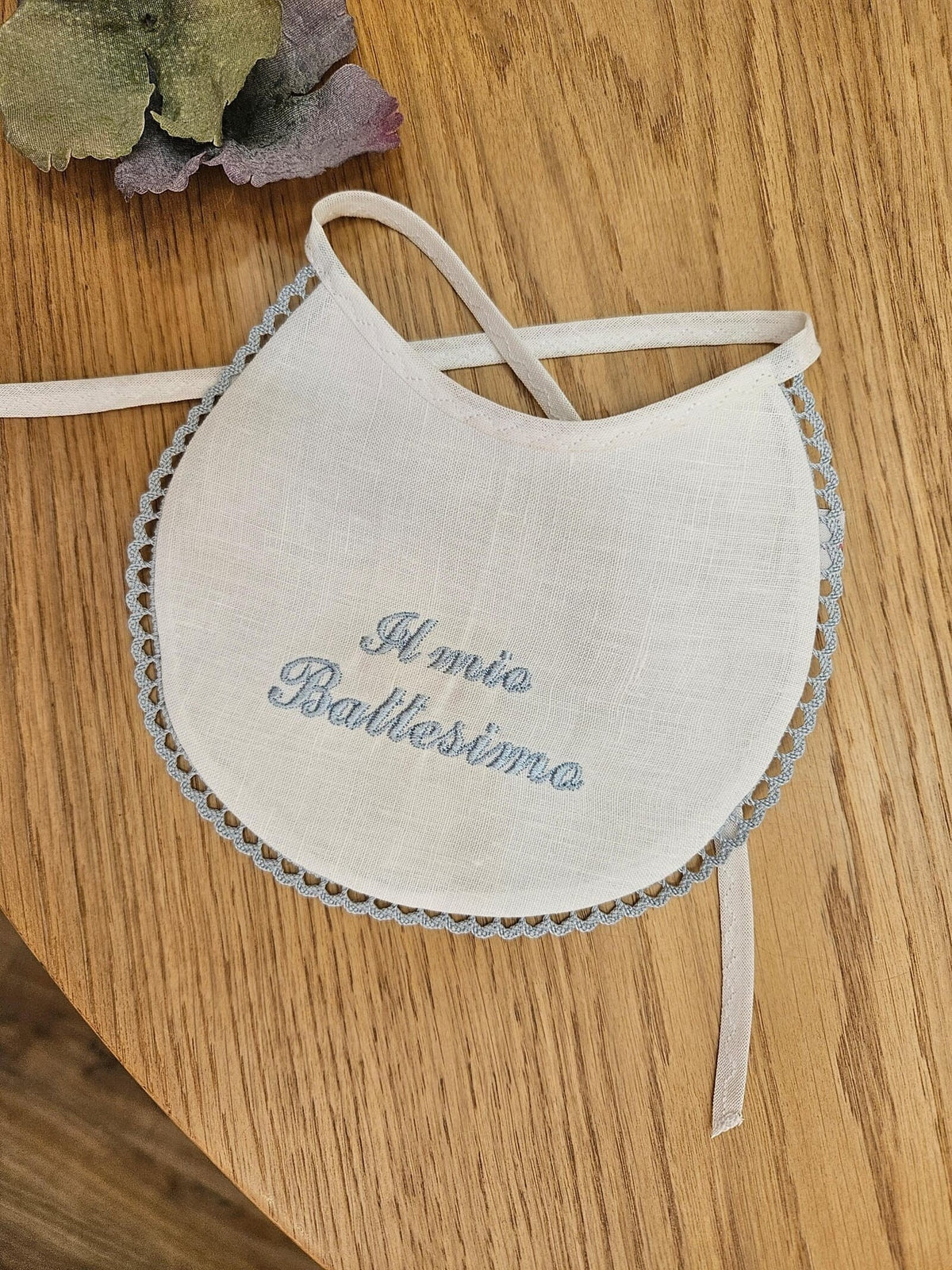 Bavaglino battesimale con merlettino