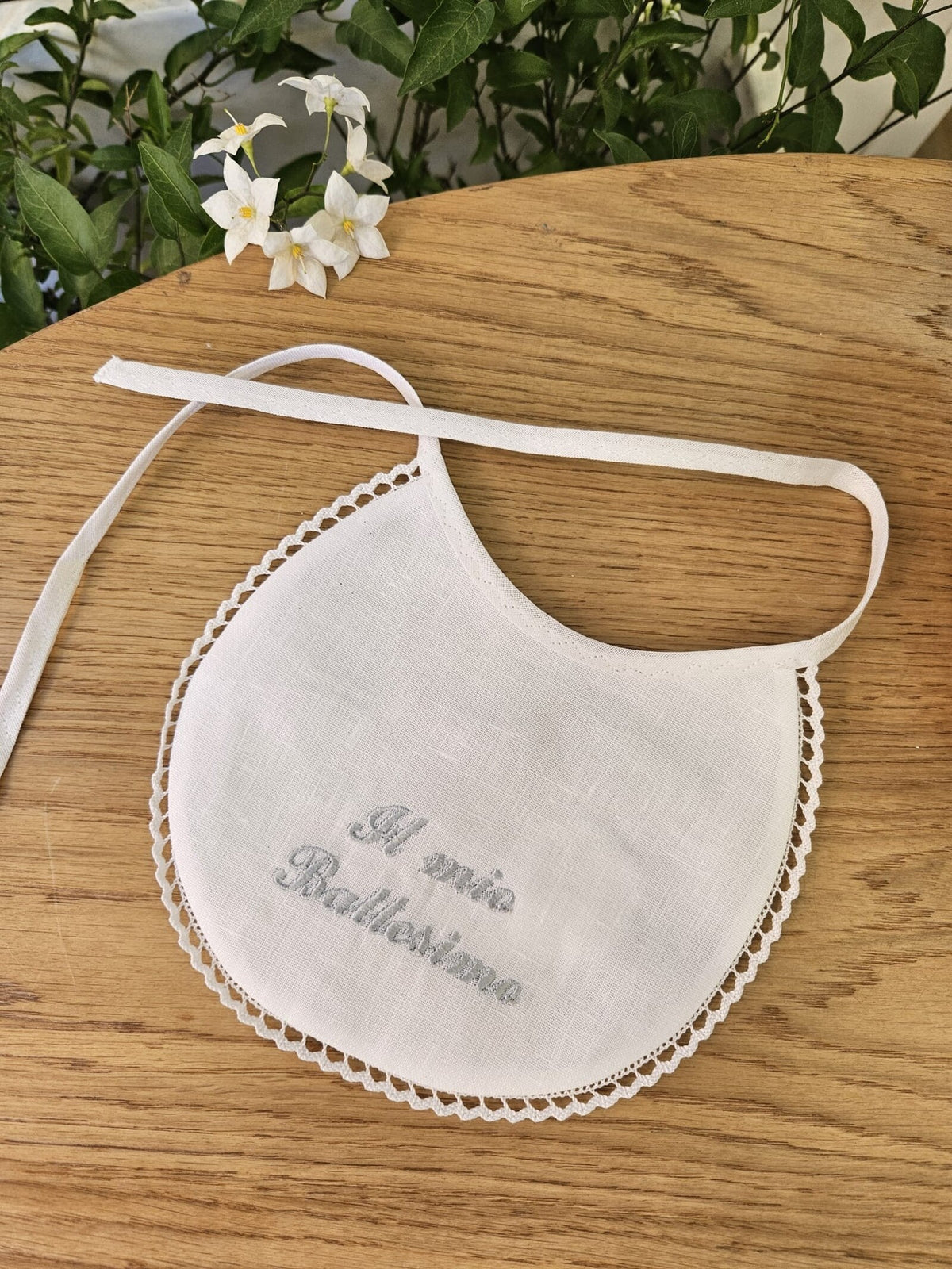 Bavaglino battesimale con merlettino