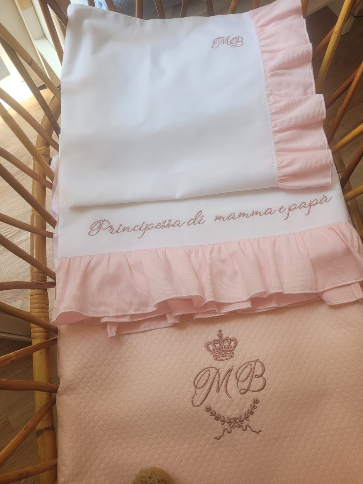 Lenzuolino con rouche in piquè