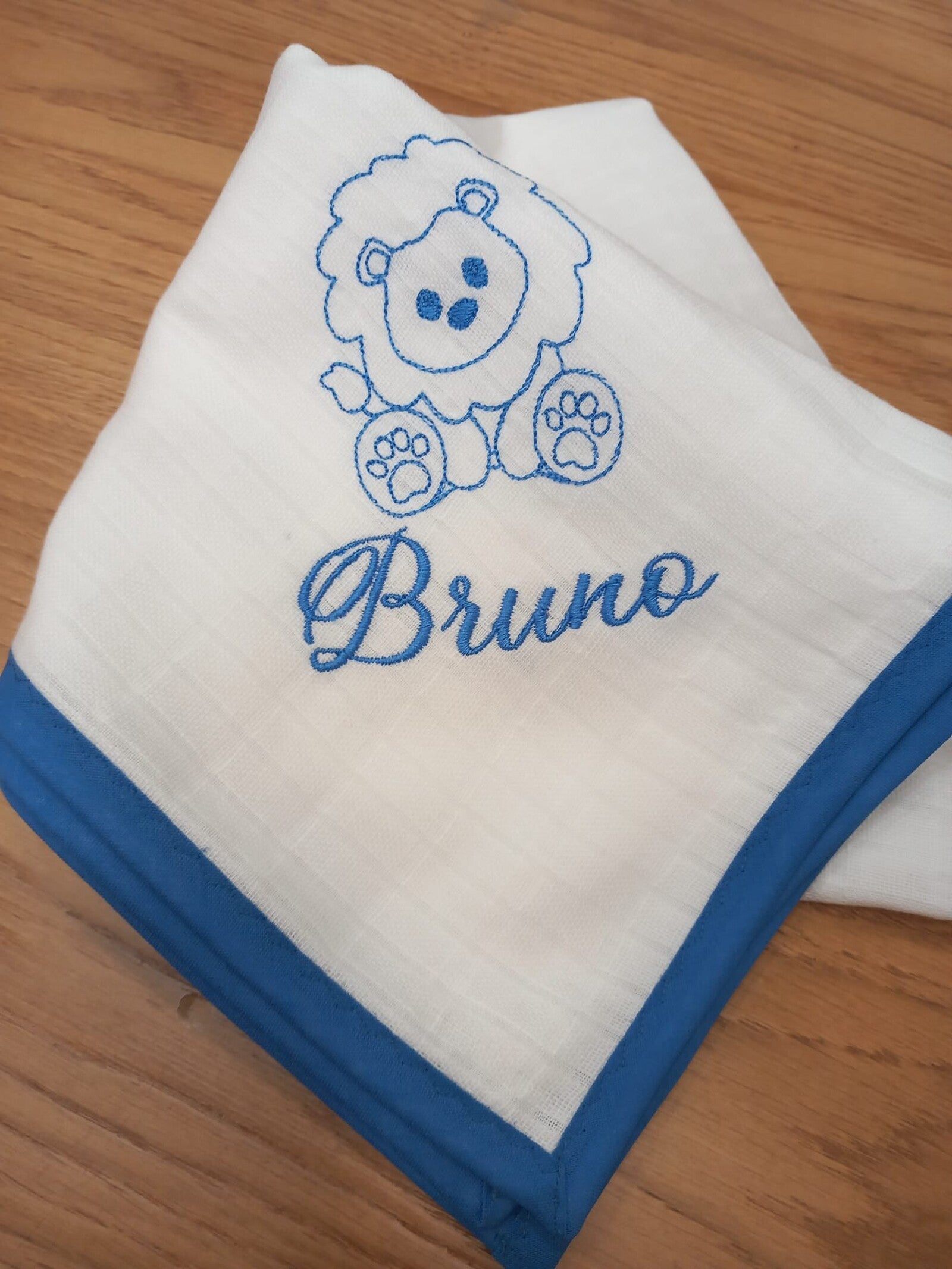 Quadrato in cotone con profilo