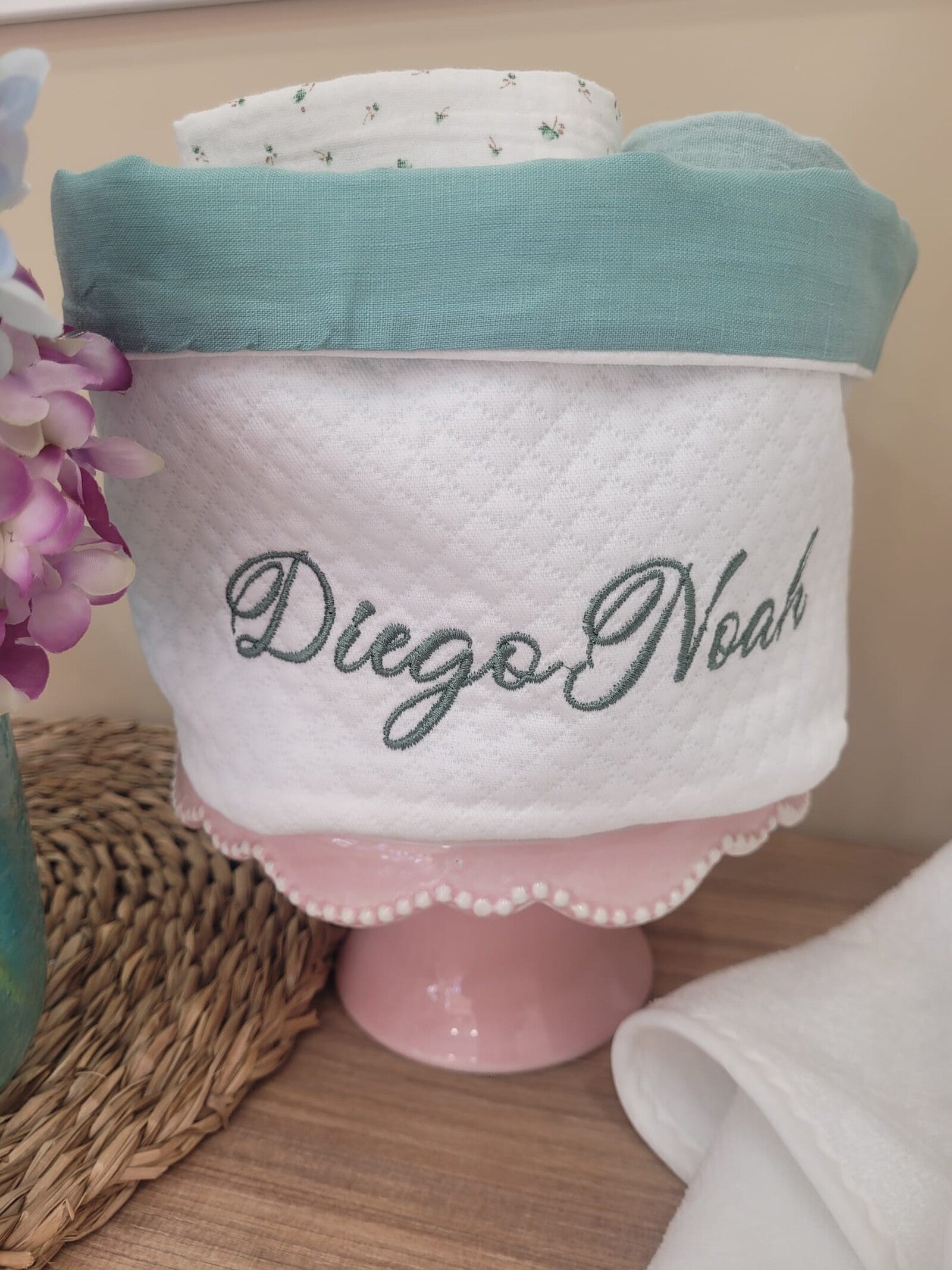 Cestino prodotti bagno in piquè e lino