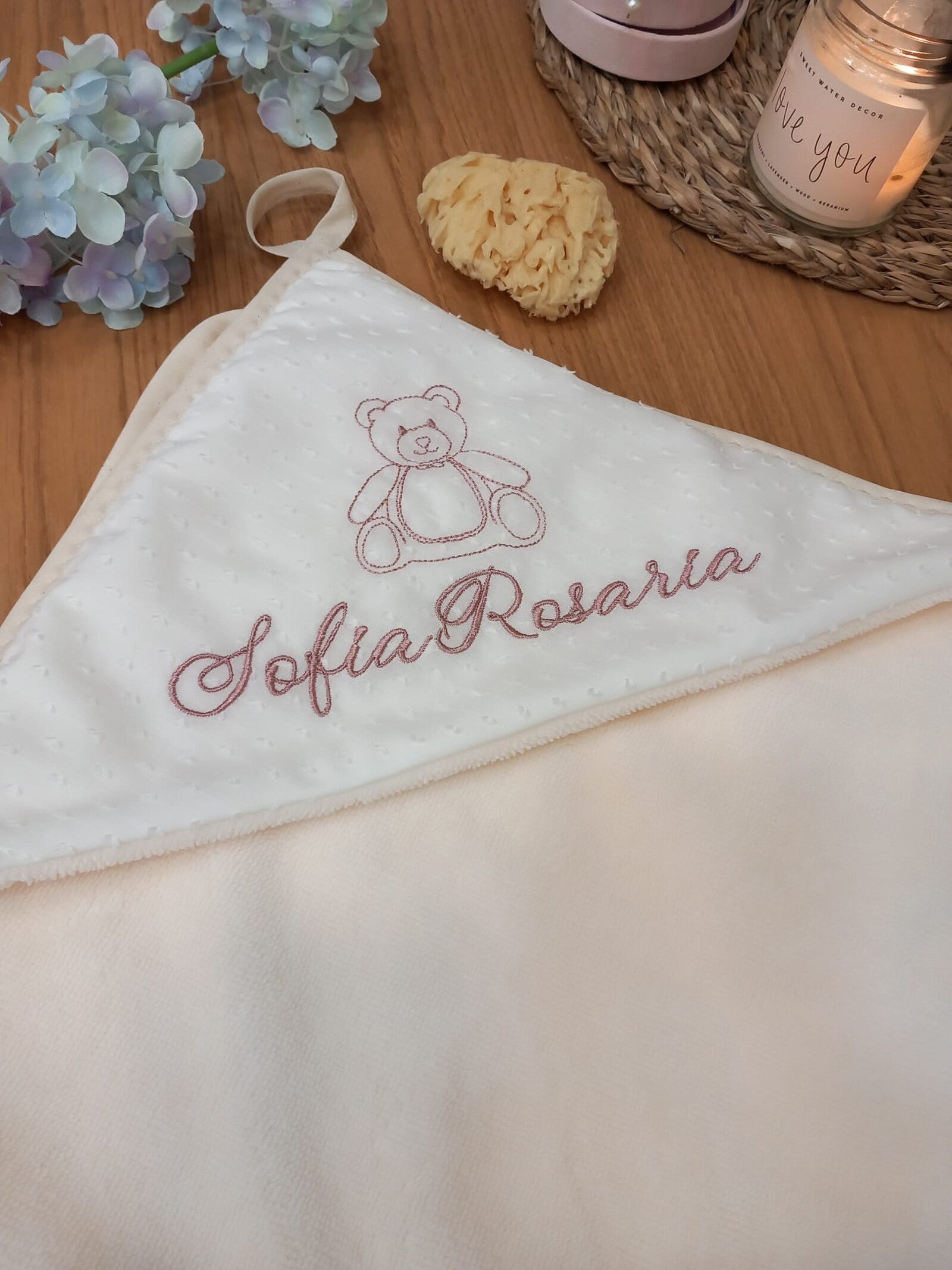 Accappatoio neonato in spugna di bamboo e plumetis