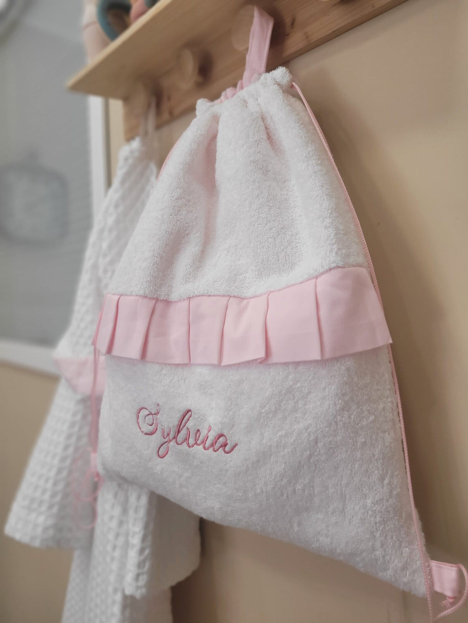 Sacca a spalla in spugna bianca