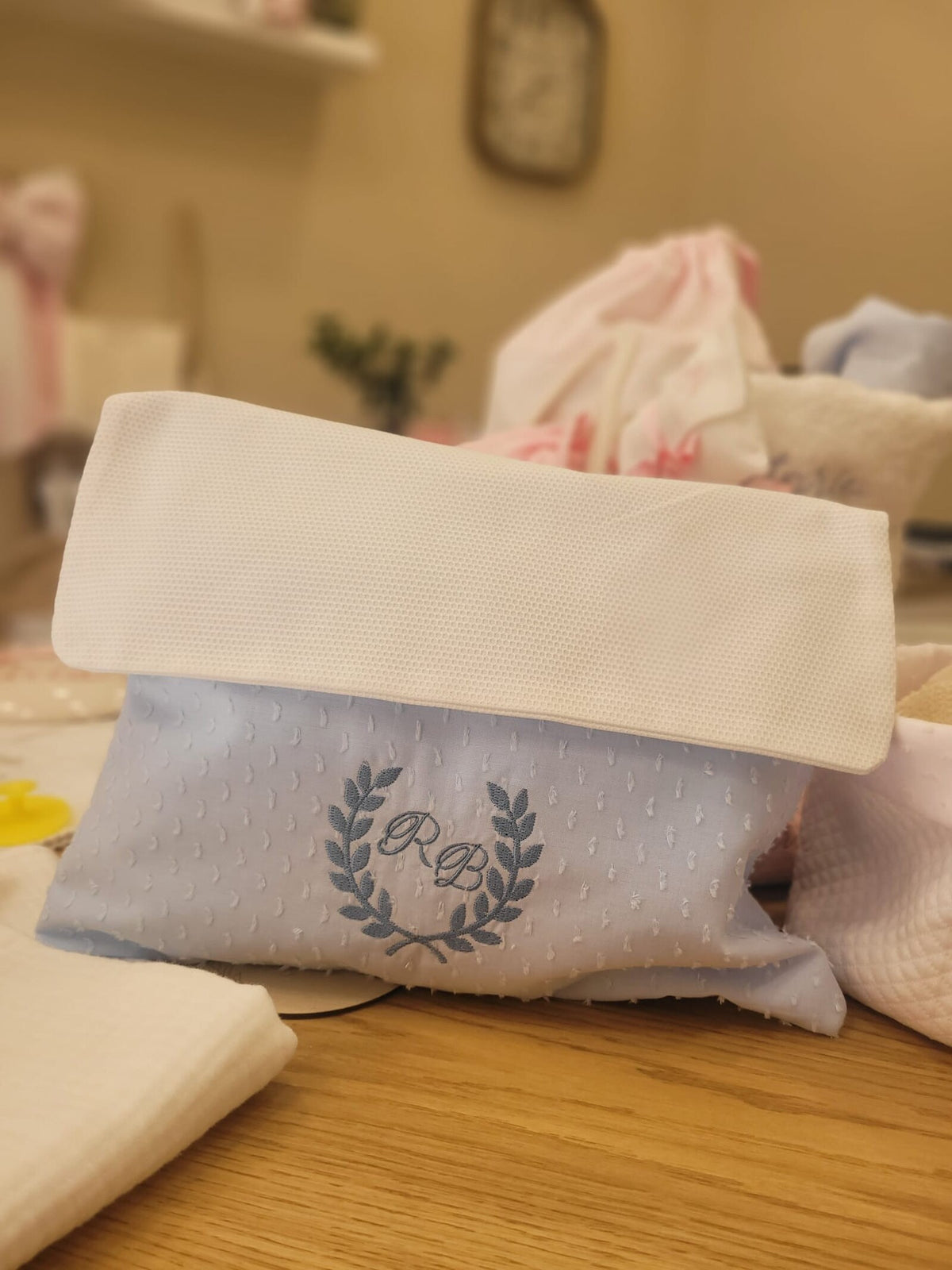 Busta nascita in plumetis con pattina in piquè di cotone