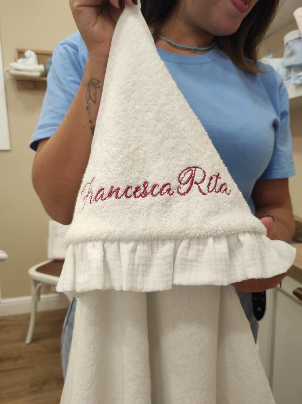 Accappatoio quadrato spugna bianca con rouche in mussola