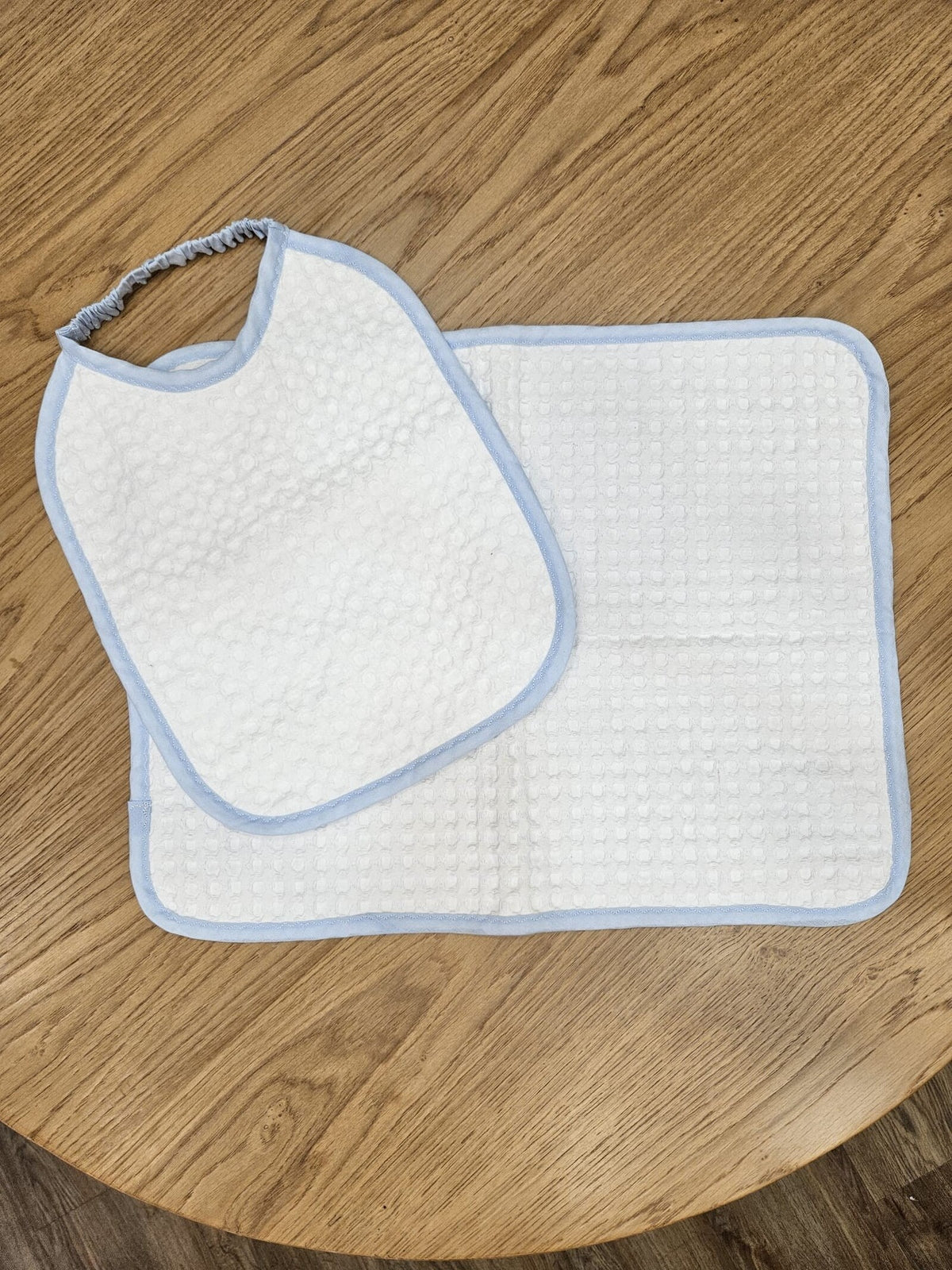 Set Asilo, tovaglietta e bavaglino