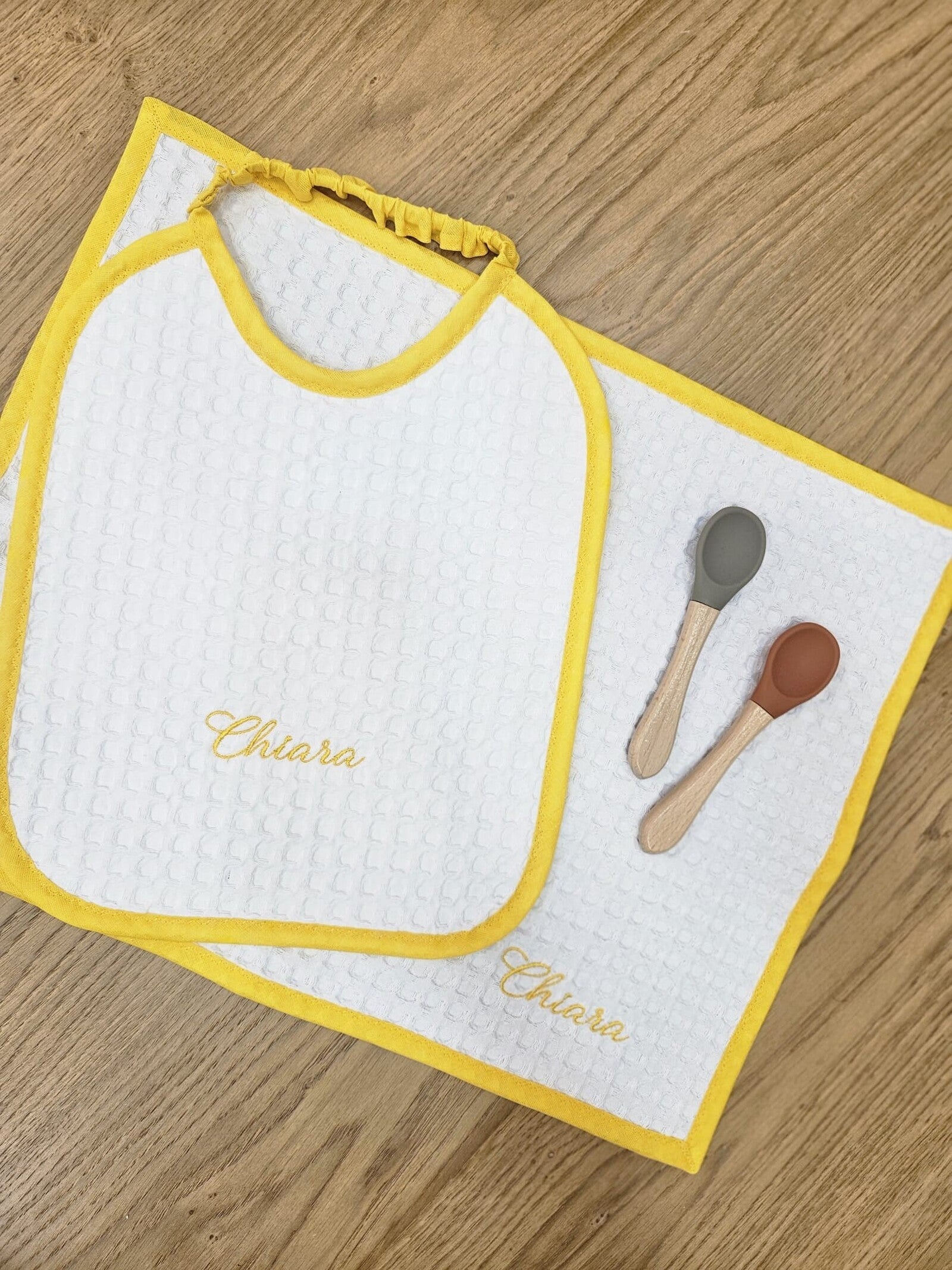 Set Asilo, tovaglietta e bavaglino