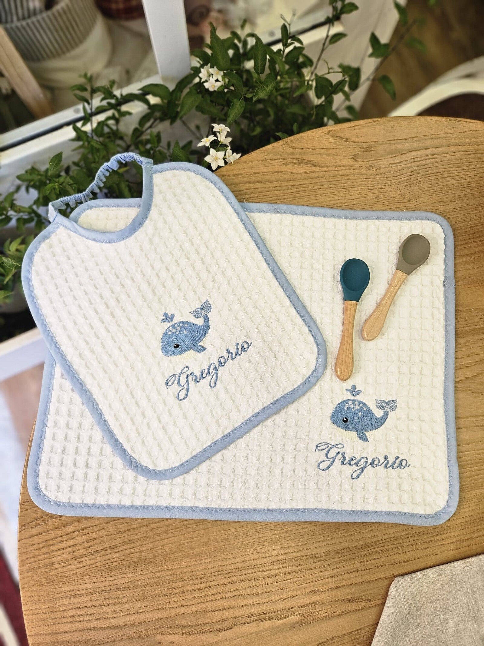 Set Asilo, tovaglietta e bavaglino