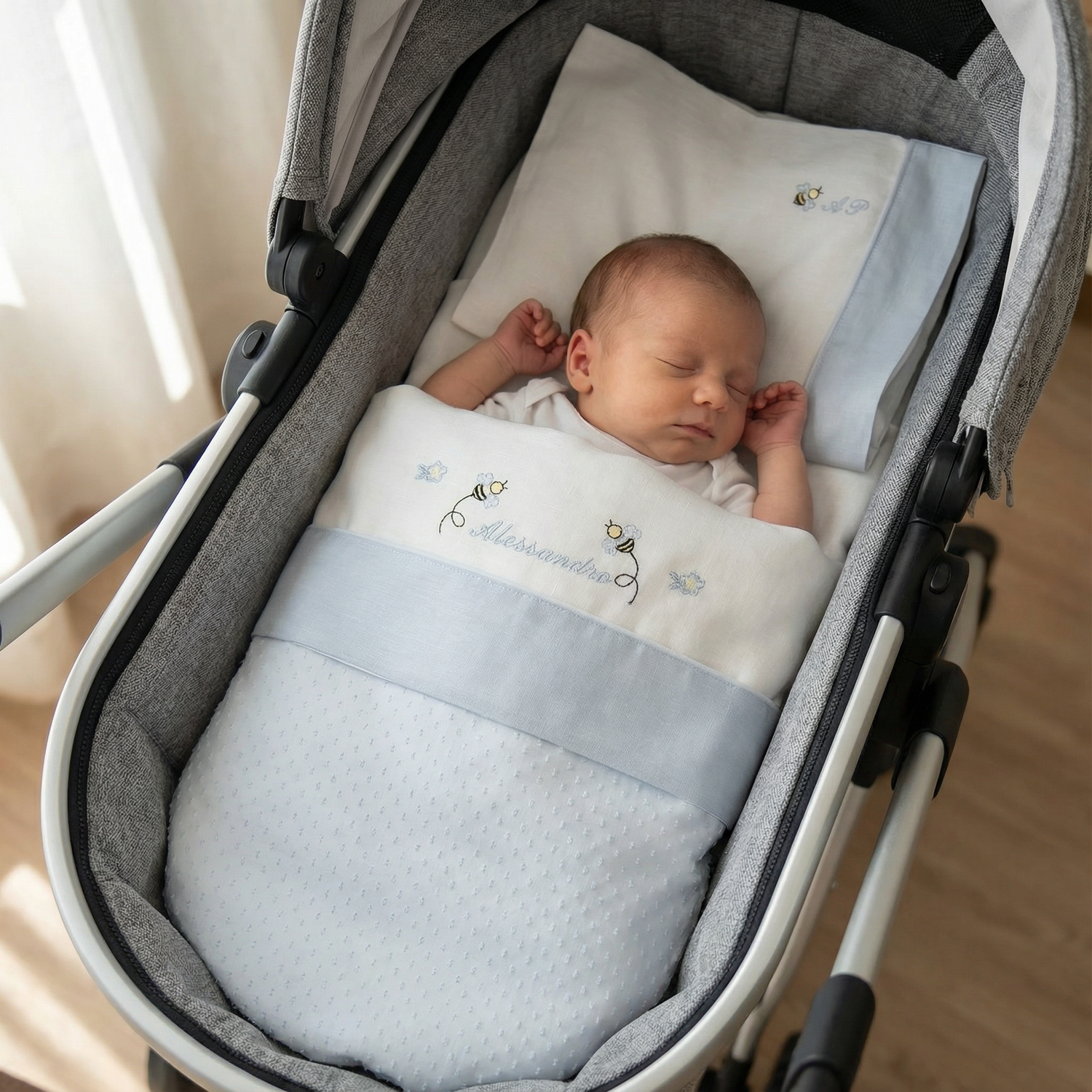 Coordinato carrozzina, Lenzuolino in lino con copertina in plumetis