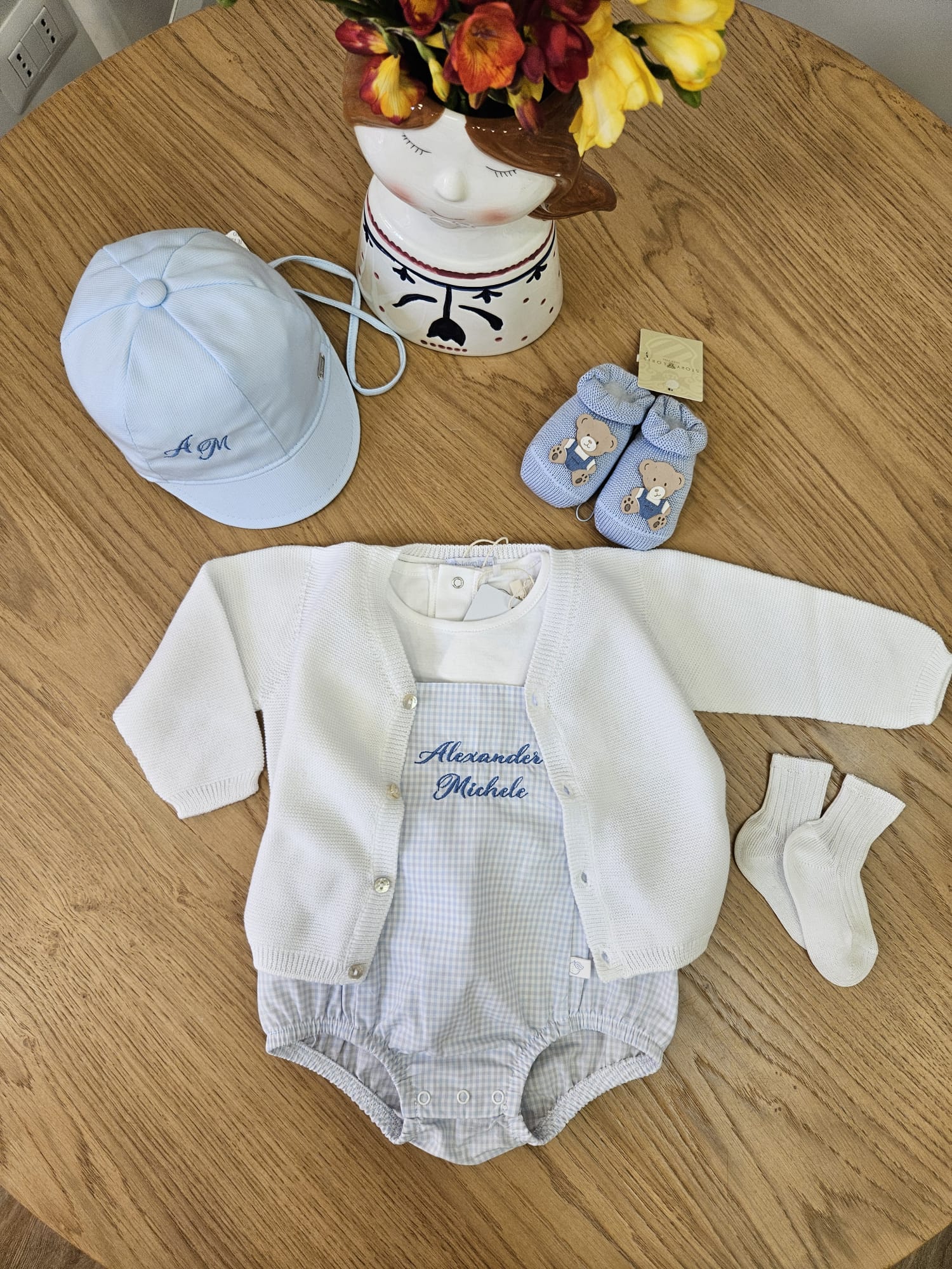 Completo due pezzi in cotone, t-shirt e salopette 6 mesi