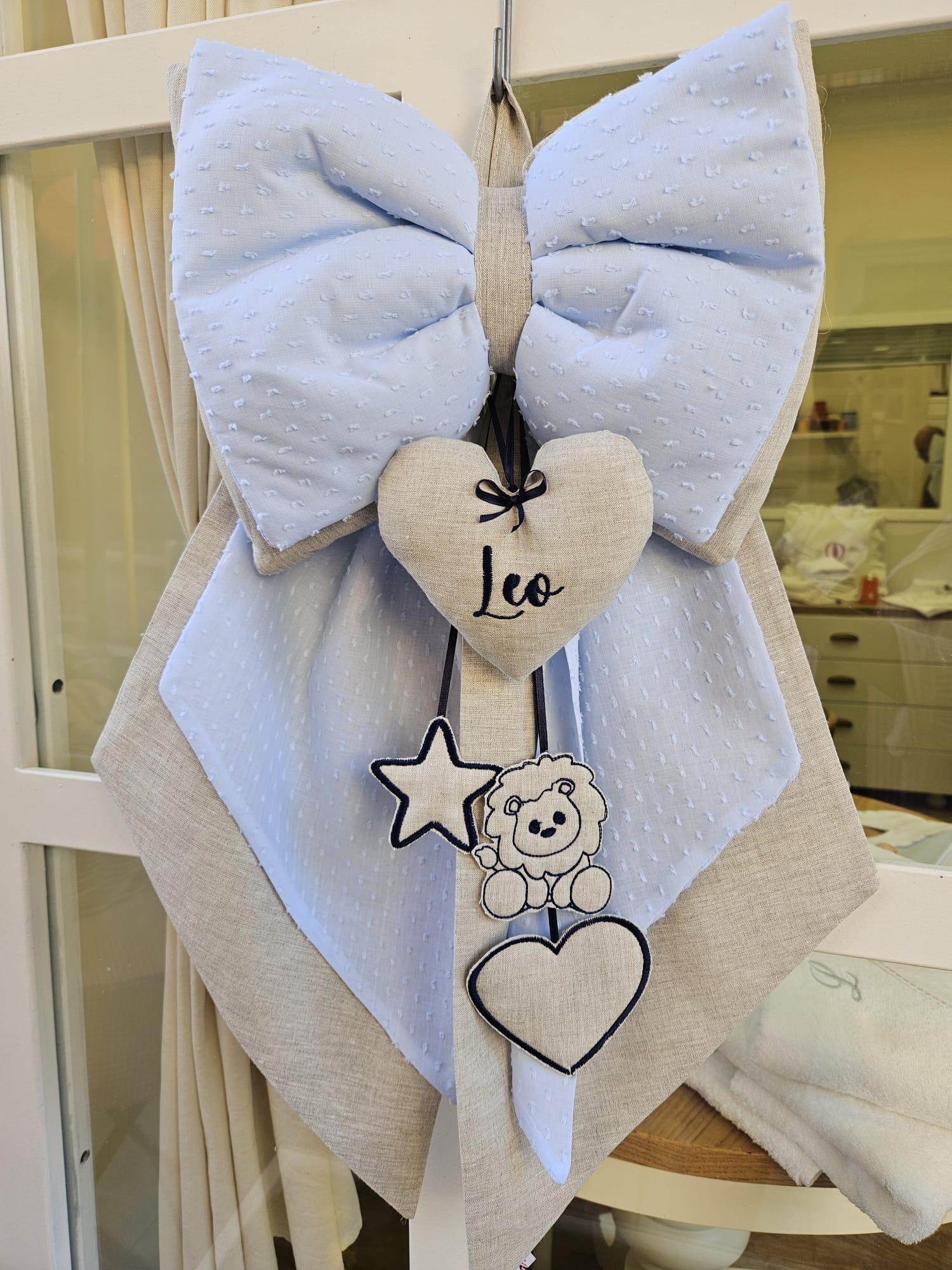 Fiocco Nascita in lino e plumetis modello Leonardo