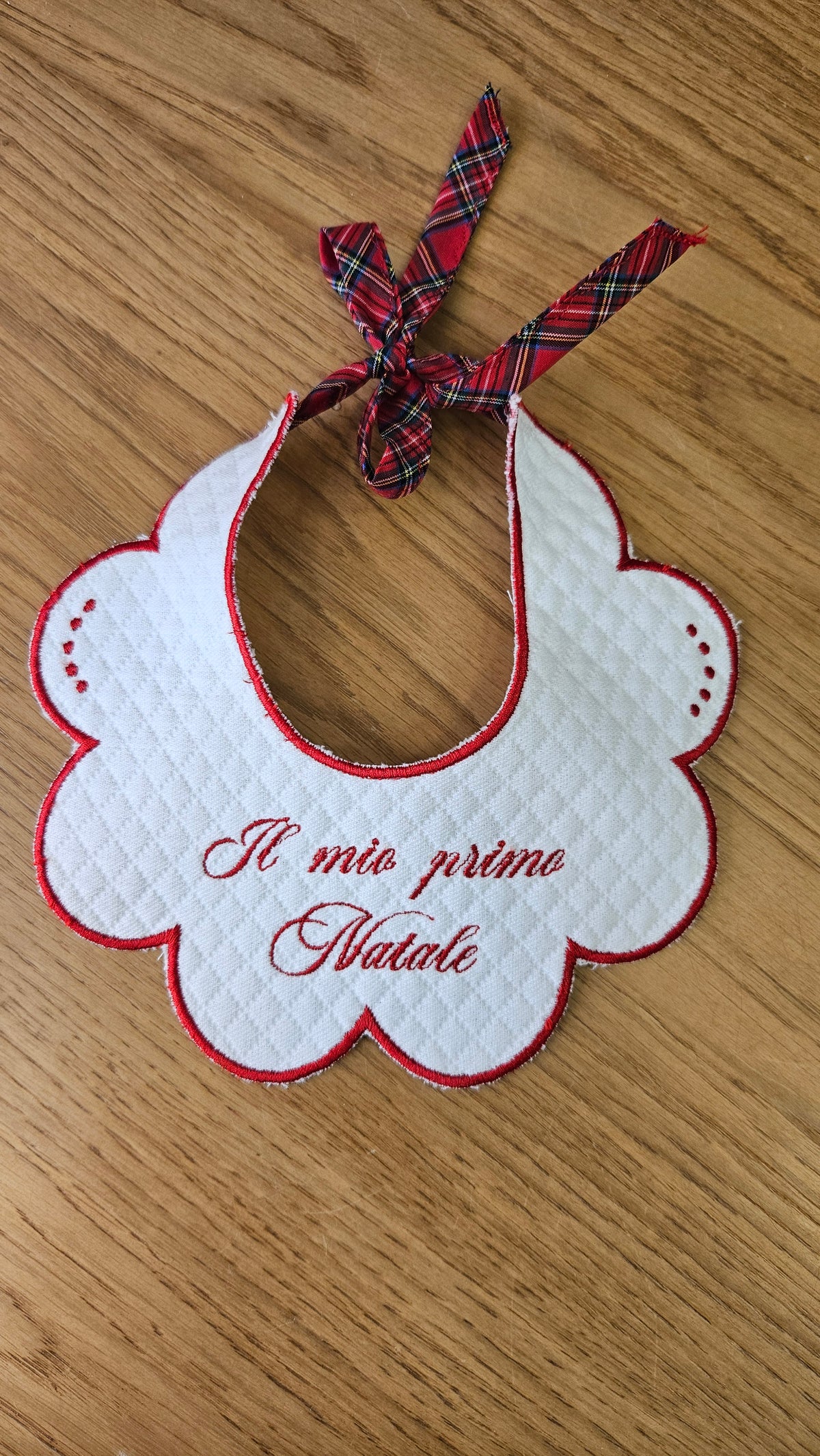 Bavaglino colletto con ricamo "Il mio primo Natale"