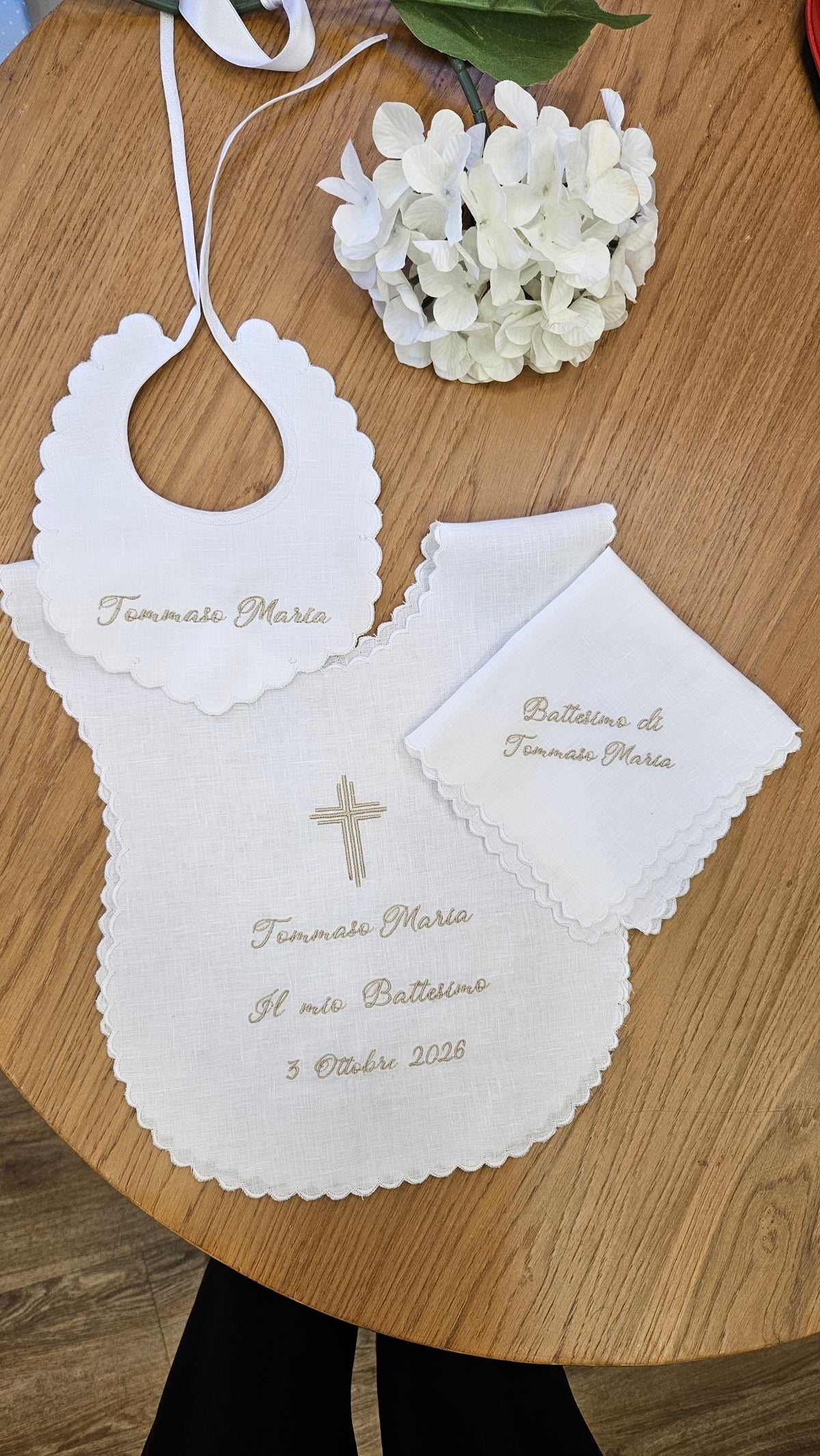 Coordinato Battesimo Essenziale in Lino con Smerlo